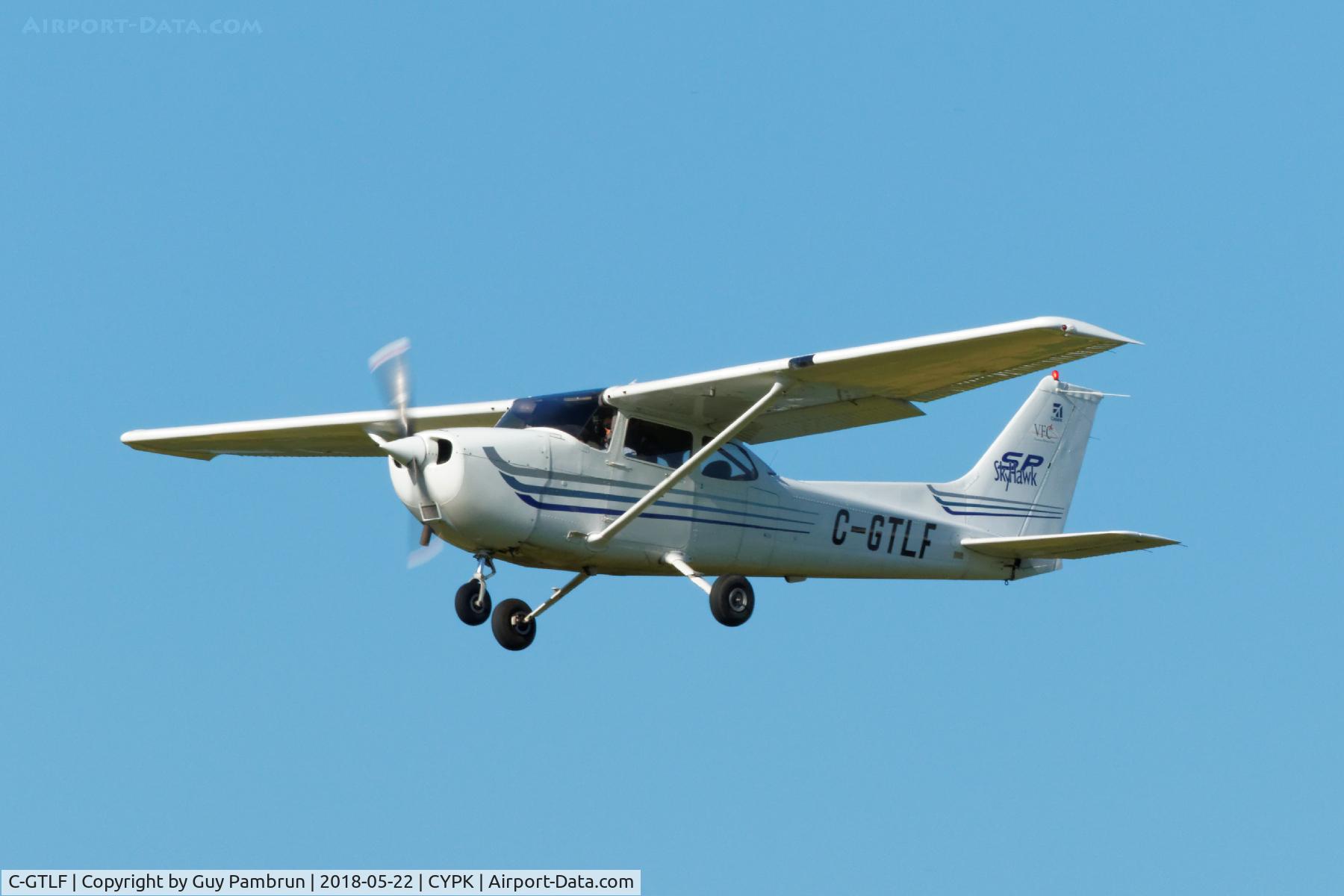 C-GTLF, 2003 Cessna 172S C/N 172S9423, Landing
