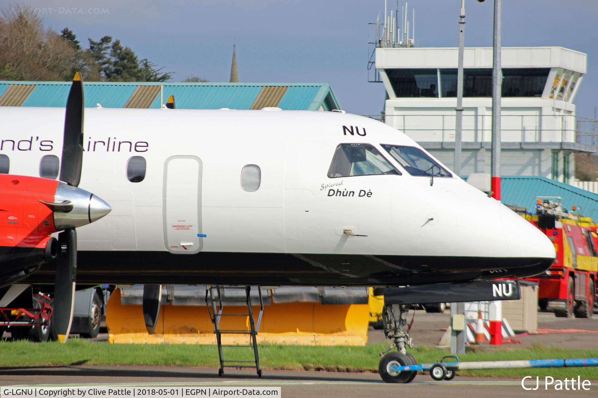 G-LGNU, 1991 Saab 340B C/N 340B-223, Pictured at Dundee showing the gaelic inscription on the starboard side of 'Dundee'