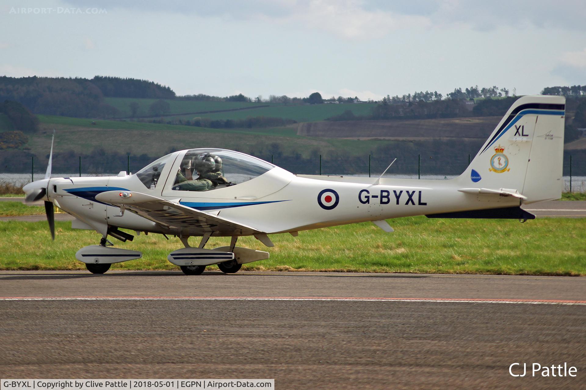 G-BYXL, 2001 Grob G-115E Tutor T1 C/N 82172/E, Taxying to GA parking at Dundee