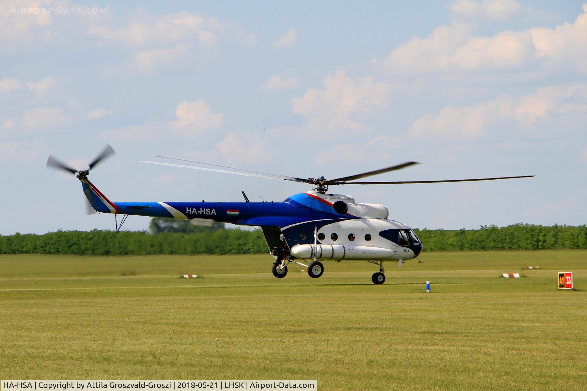 HA-HSA, 1980 Mil Mi-8T C/N 7970, LHSK - Siófok-Kiliti Airport, SydiveBalaton Dropzone, Hungary