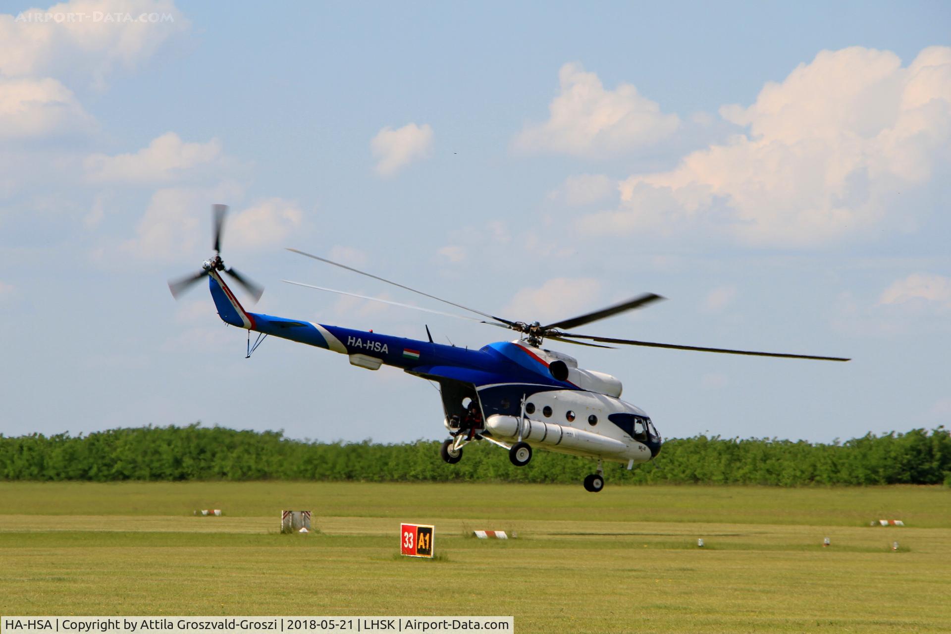 HA-HSA, 1980 Mil Mi-8T C/N 7970, LHSK - Siófok-Kiliti Airport, SydiveBalaton Dropzone, Hungary