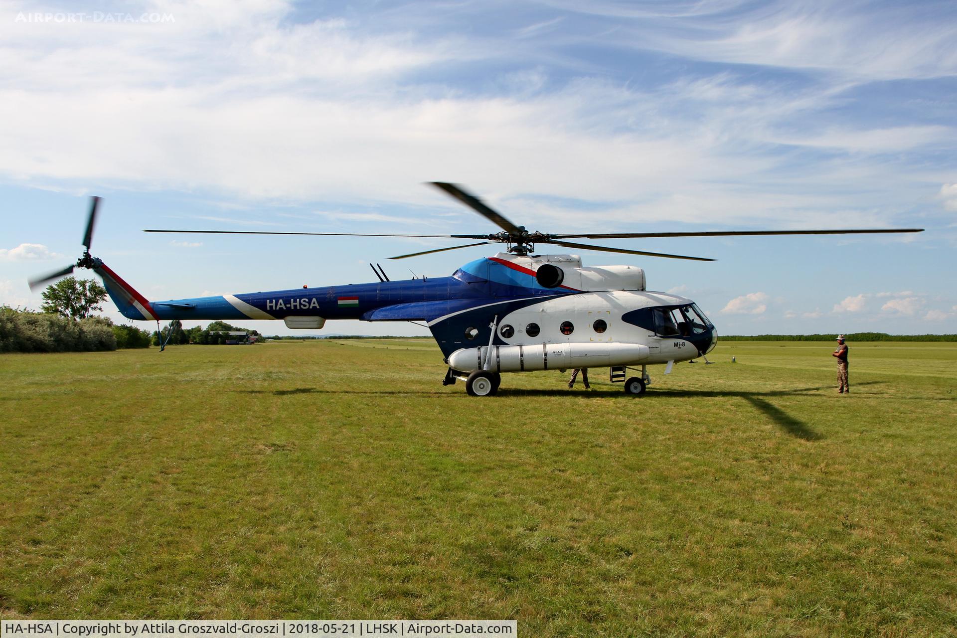 HA-HSA, 1980 Mil Mi-8T C/N 7970, LHSK - Siófok-Kiliti Airport, SydiveBalaton Dropzone, Hungary