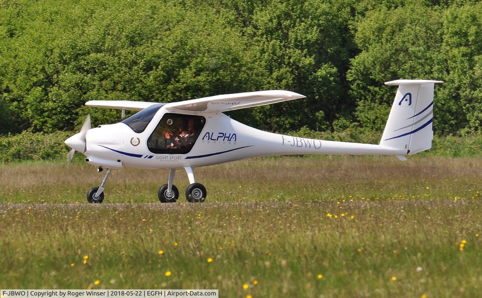 F-JBWO, 2017 Pipistrel Alpha Trainer C/N 858 AT 912, Visiting Alpha Trainer.