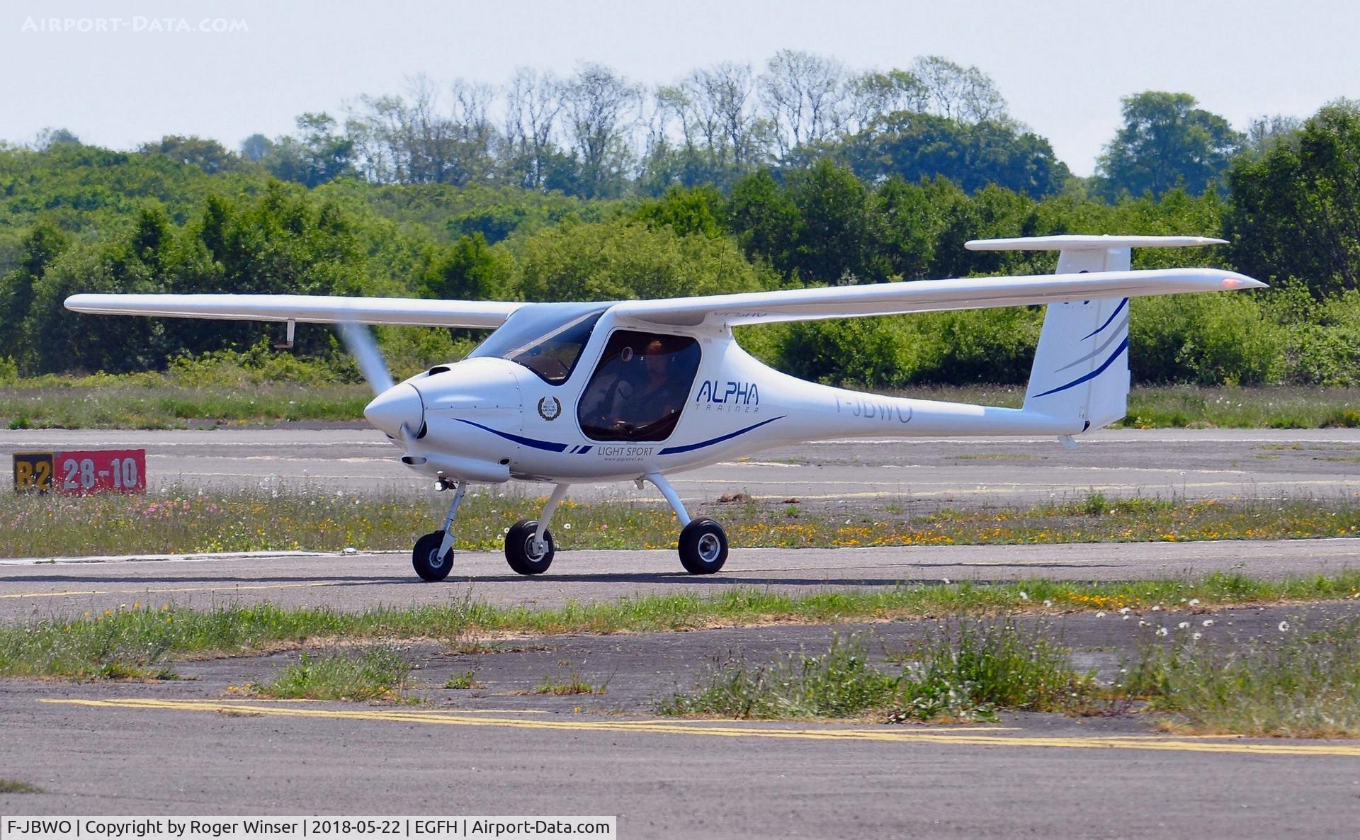 F-JBWO, 2017 Pipistrel Alpha Trainer C/N 858 AT 912, Visiting Alpha Trainer.