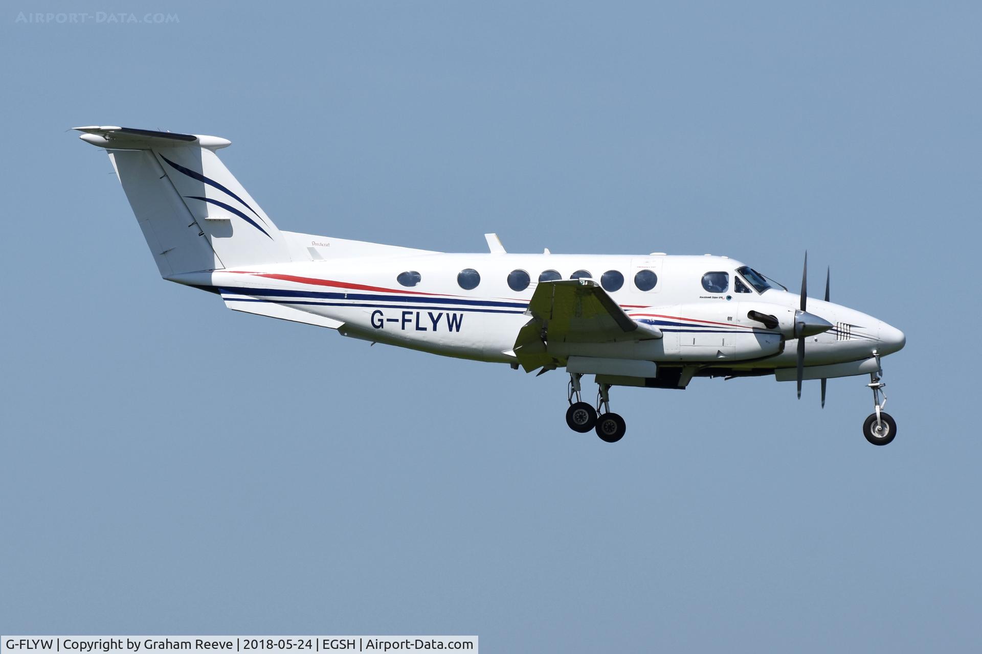 G-FLYW, 1977 Beech 200 Super King Air C/N BB-209, Landing at Norwich.