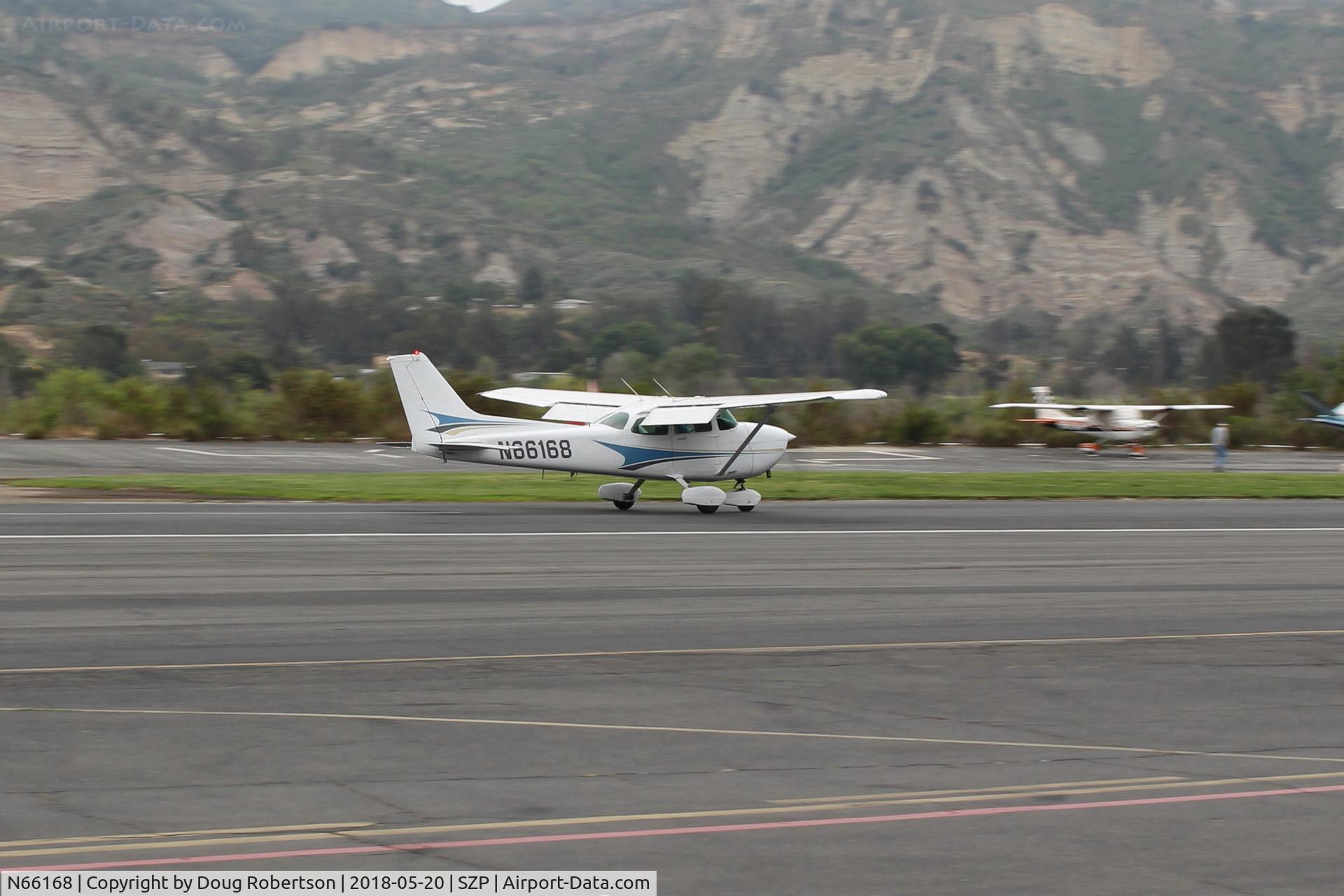 N66168, 1983 Cessna 172P C/N 17275974, 1983 Cessna 172P SKYHAWK, Lycoming O-320-D2J 160 Hp, landing roll Rwy 22