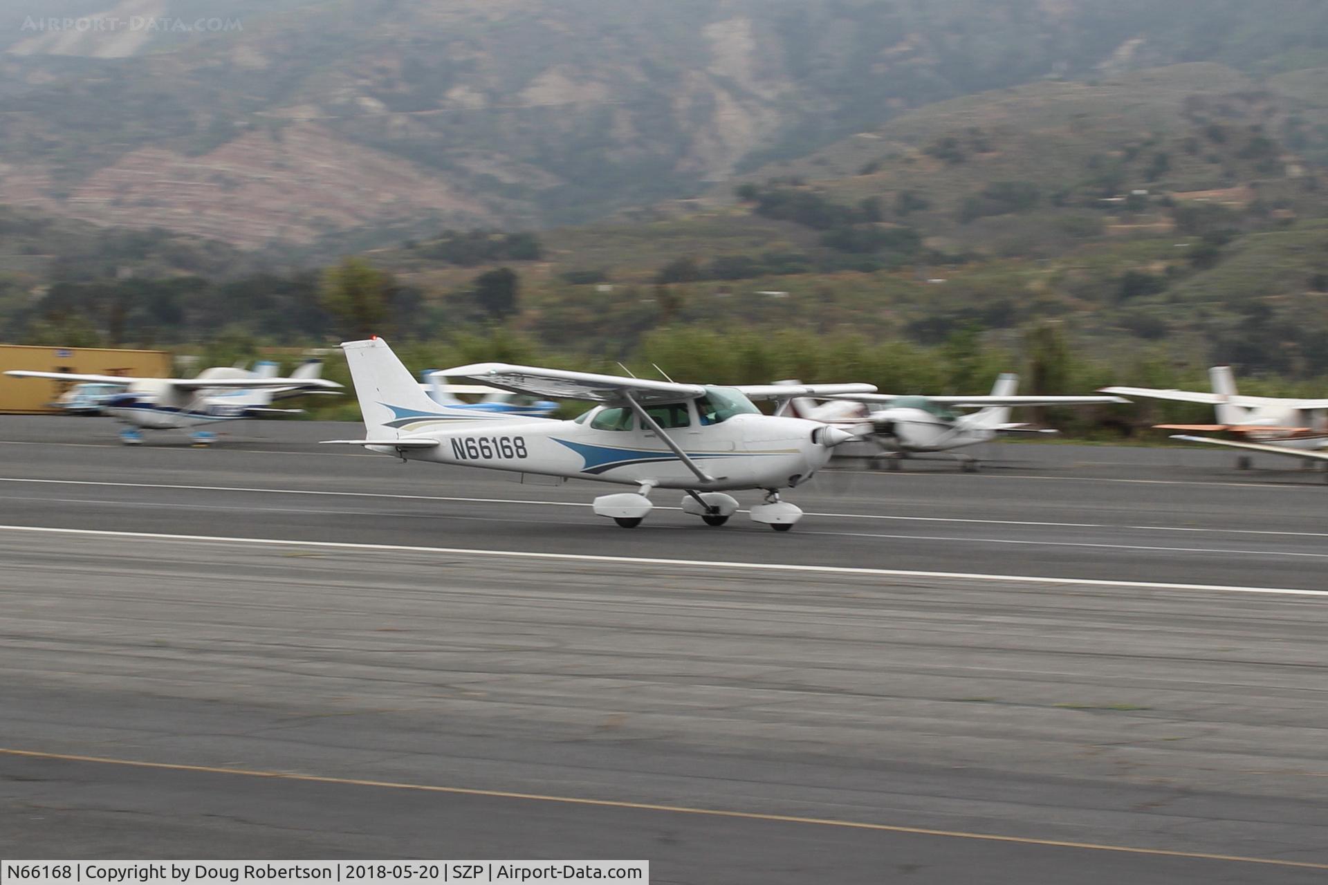 N66168, 1983 Cessna 172P C/N 17275974, 1983 Cessna 172P SKYHAWK, Lycoming O-320-D2J 160 Hp, takeoff roll Rwy 22