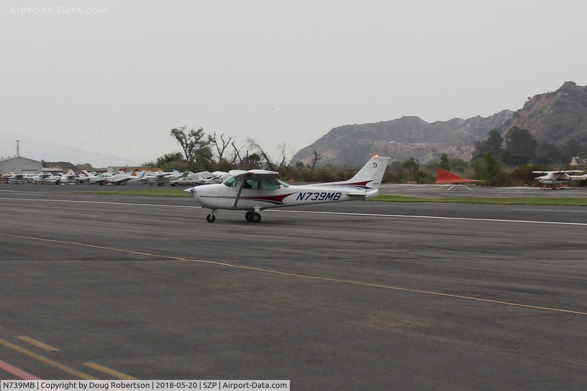 N739MB, 1978 Cessna 172N C/N 17270641, 1978 Cessna 172N SKYHAWK, Lycoming O-320-H2AD 160 Hp, taxi off the active