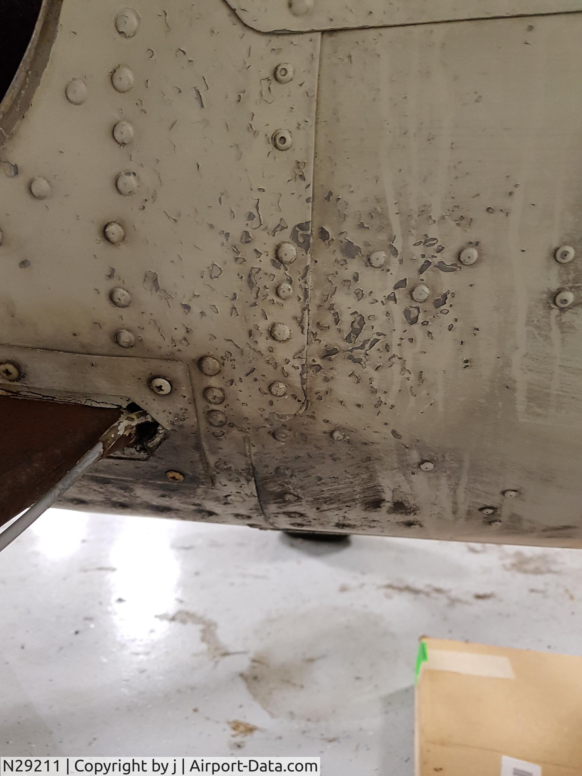 N29211, 1968 Cessna U206C Super Skywagon C/N U206-1166, seatbelt