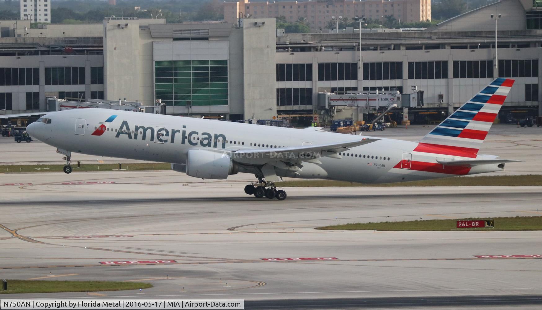 N750AN, 2001 Boeing 777-223 C/N 30259, American