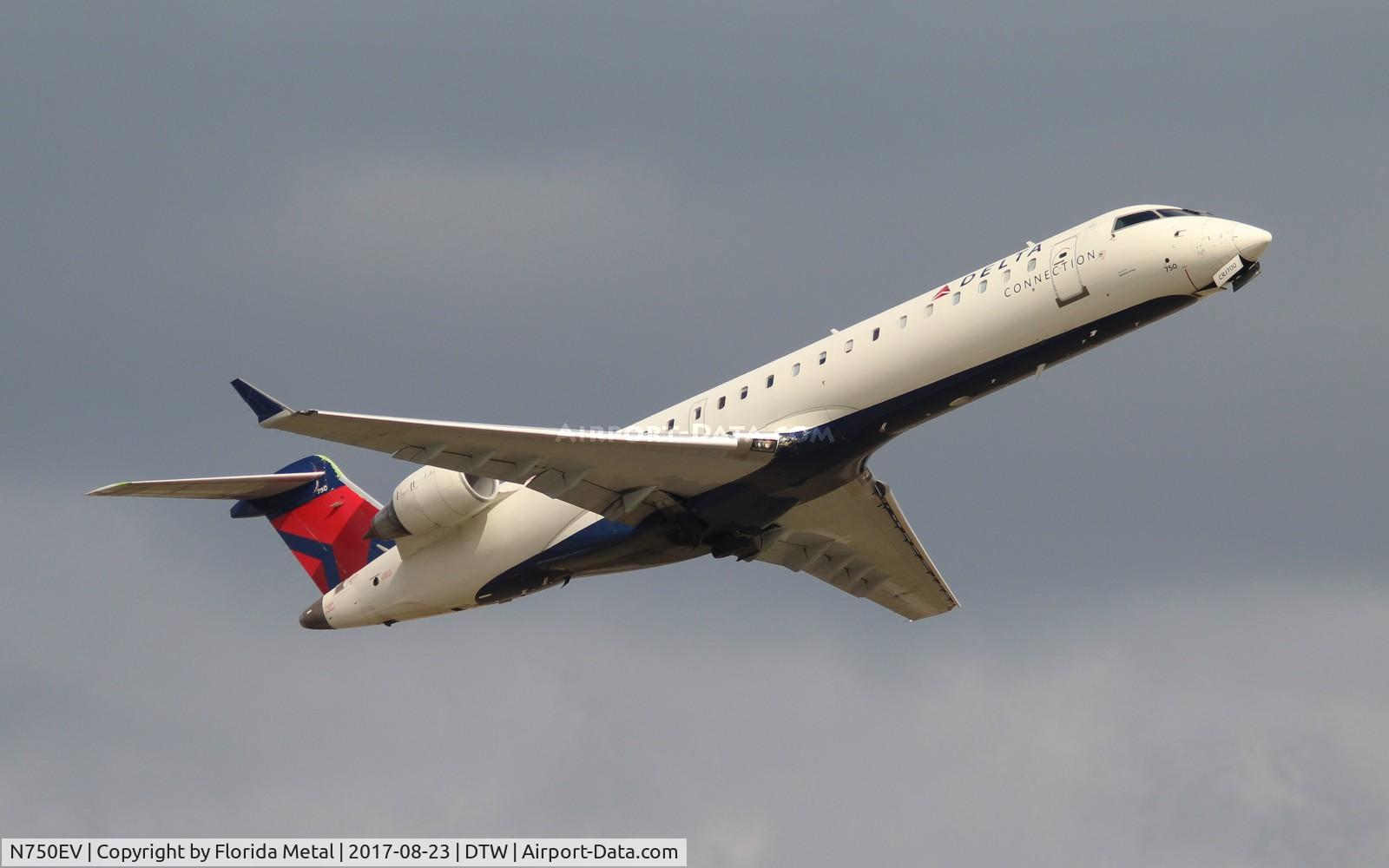 N750EV, 2004 Bombardier CRJ-701 (CL-600-2C10) Regional Jet C/N 10161, Delta Connection