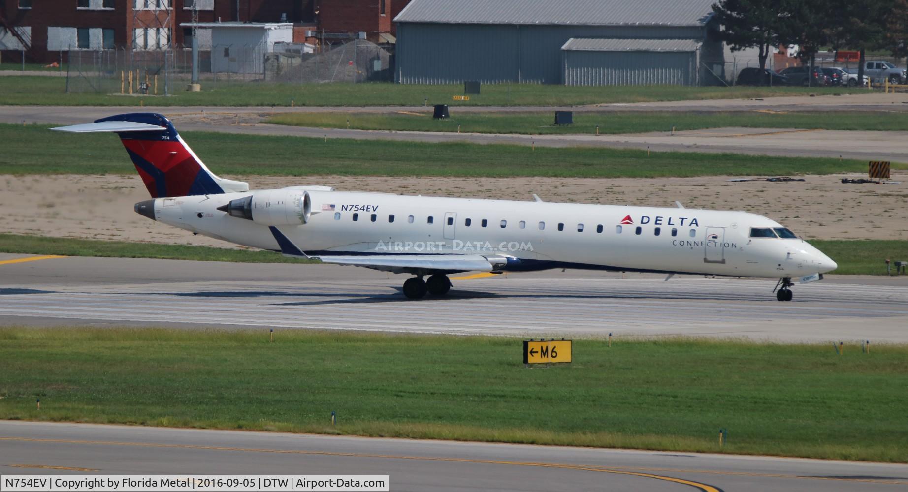 N754EV, 2004 Bombardier CRJ-701 (CL-600-2C10) Regional Jet C/N 10173, Delta Connection