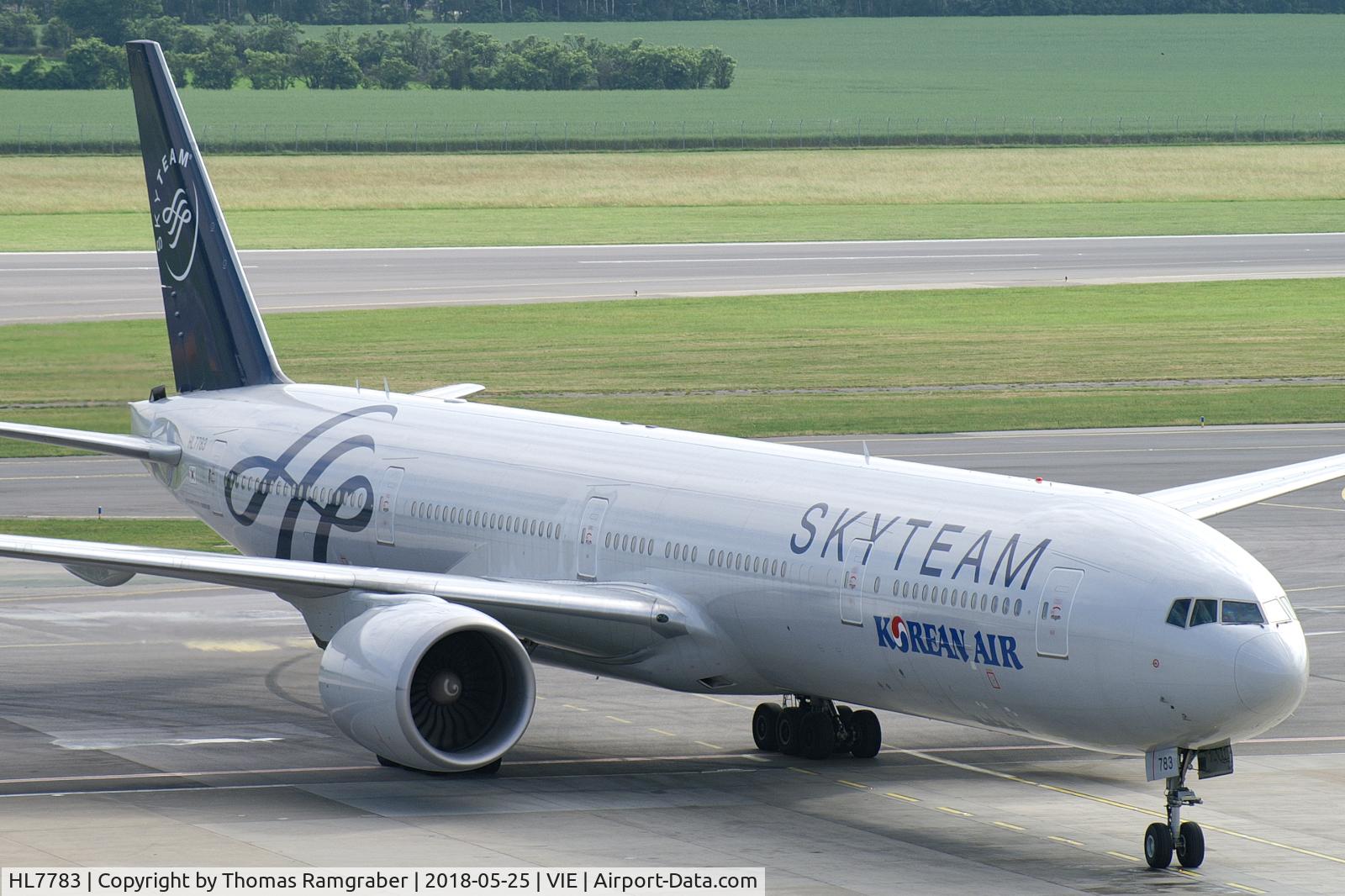 HL7783, 2009 Boeing 777-3B5/ER C/N 37644, Korean Air Boeing 777-300
