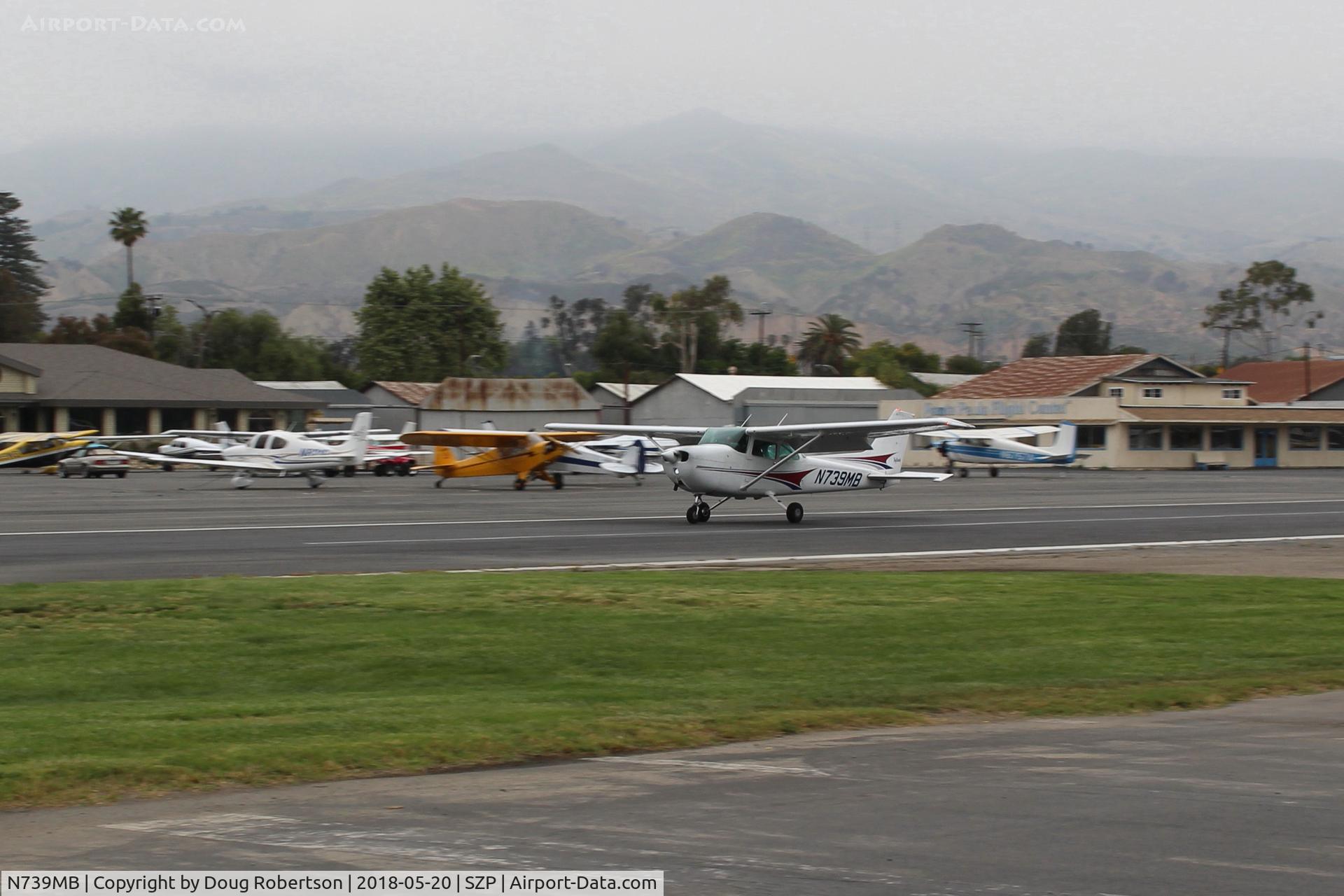 N739MB, 1978 Cessna 172N C/N 17270641, 1978 Cessna 172N SKYHAWK, Lycoming O-320-H2AD 160 Hp, landing roll Rwy 22