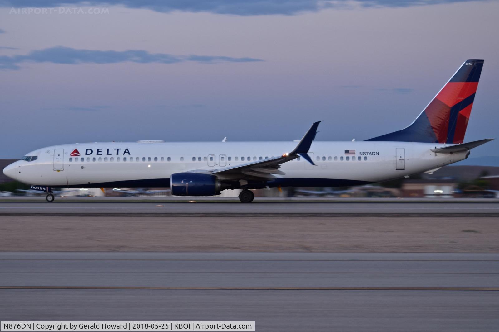 N876DN, 2017 Boeing 737-900/ER C/N 31987, Early morning take off run on RWY 10L.