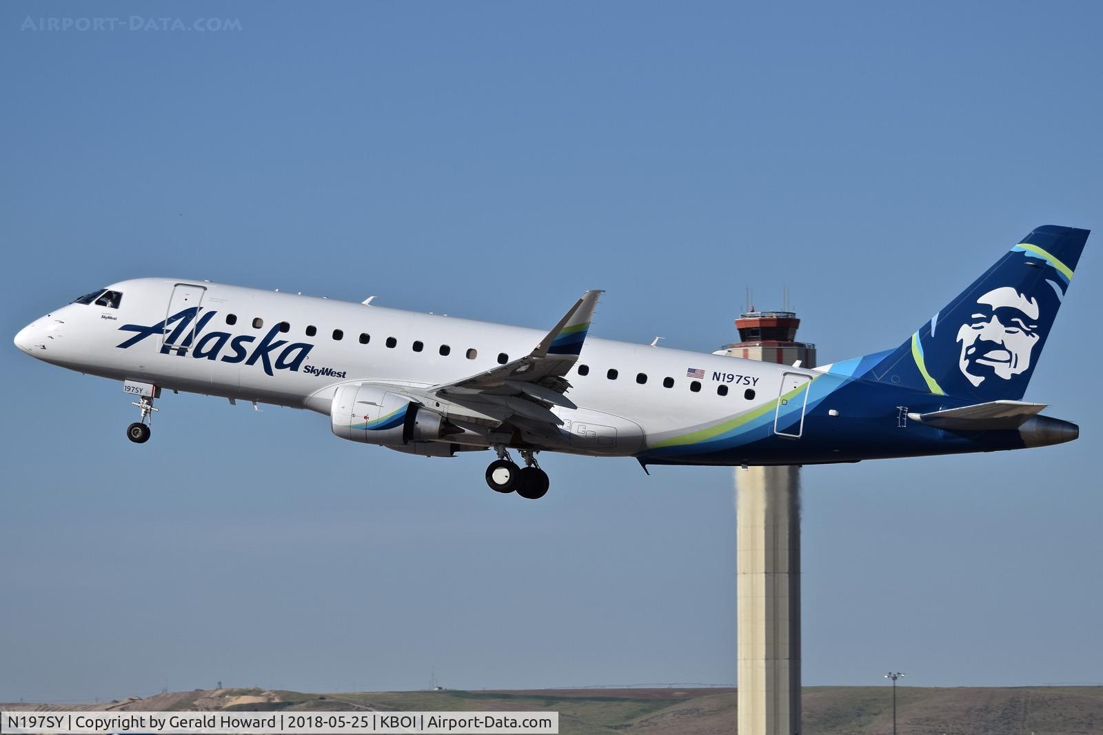 N197SY, 2018 Embraer 175LR (ERJ-170-200LR) C/N 17000709, Take off from RWY 10L.