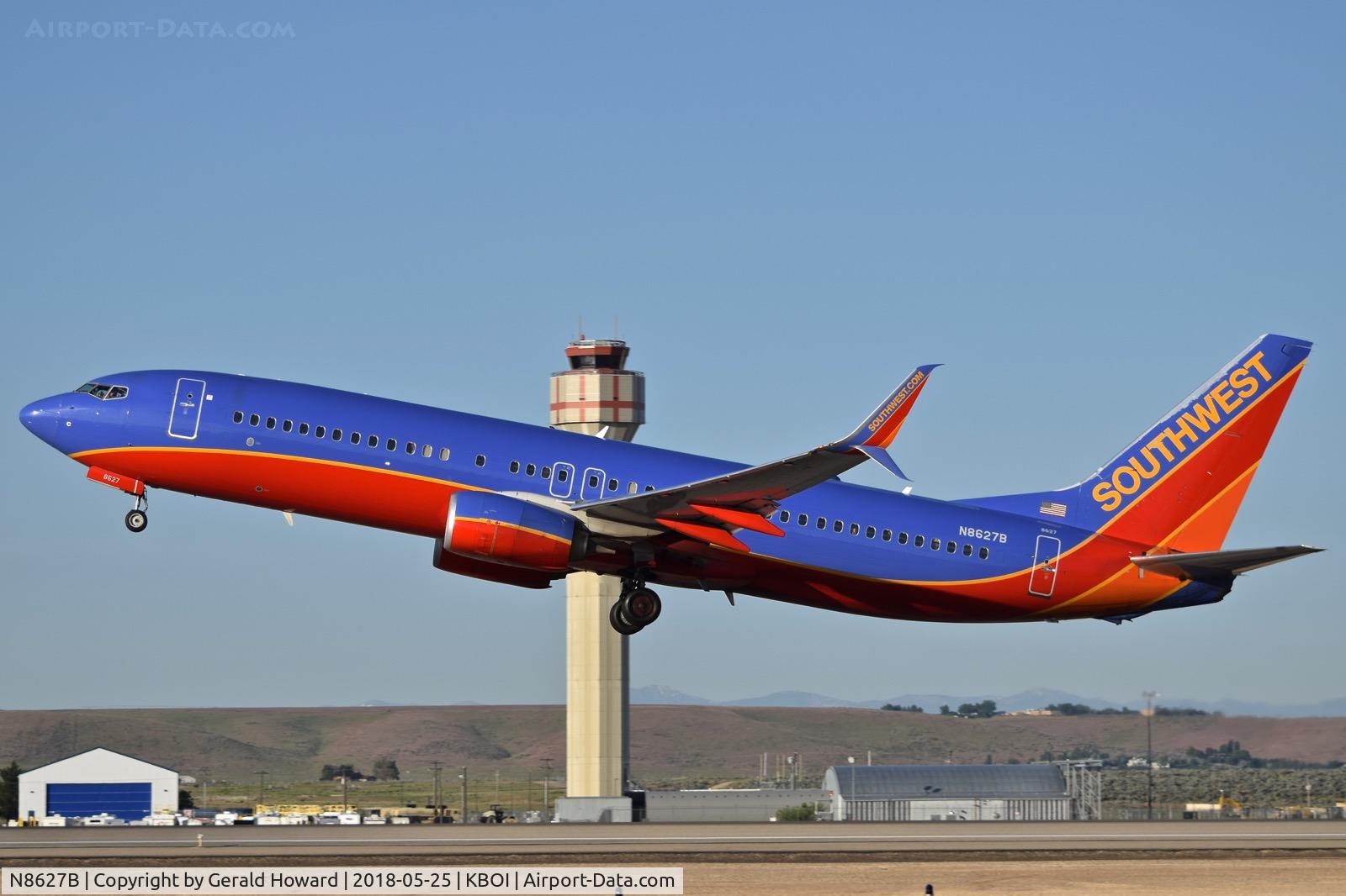 N8627B, 2014 Boeing 737-8H4 C/N 36895, Departing RWY 10L.