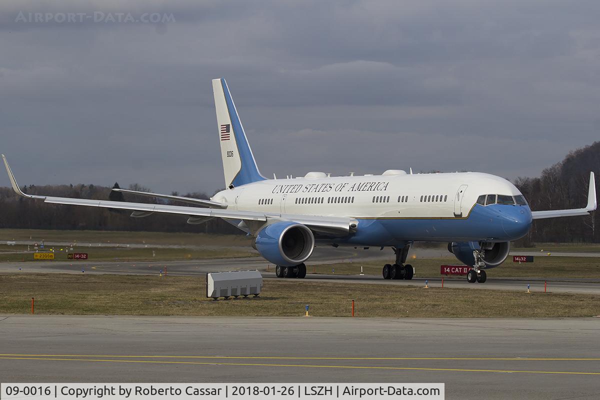 09-0016, 1996 Boeing 757-2Q8 C/N 28160, World Economic Forum 2018