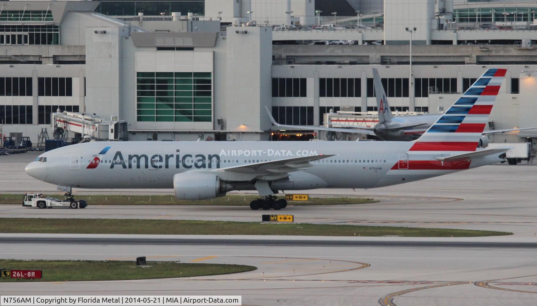 N756AM, 2001 Boeing 777-223 C/N 30264, American