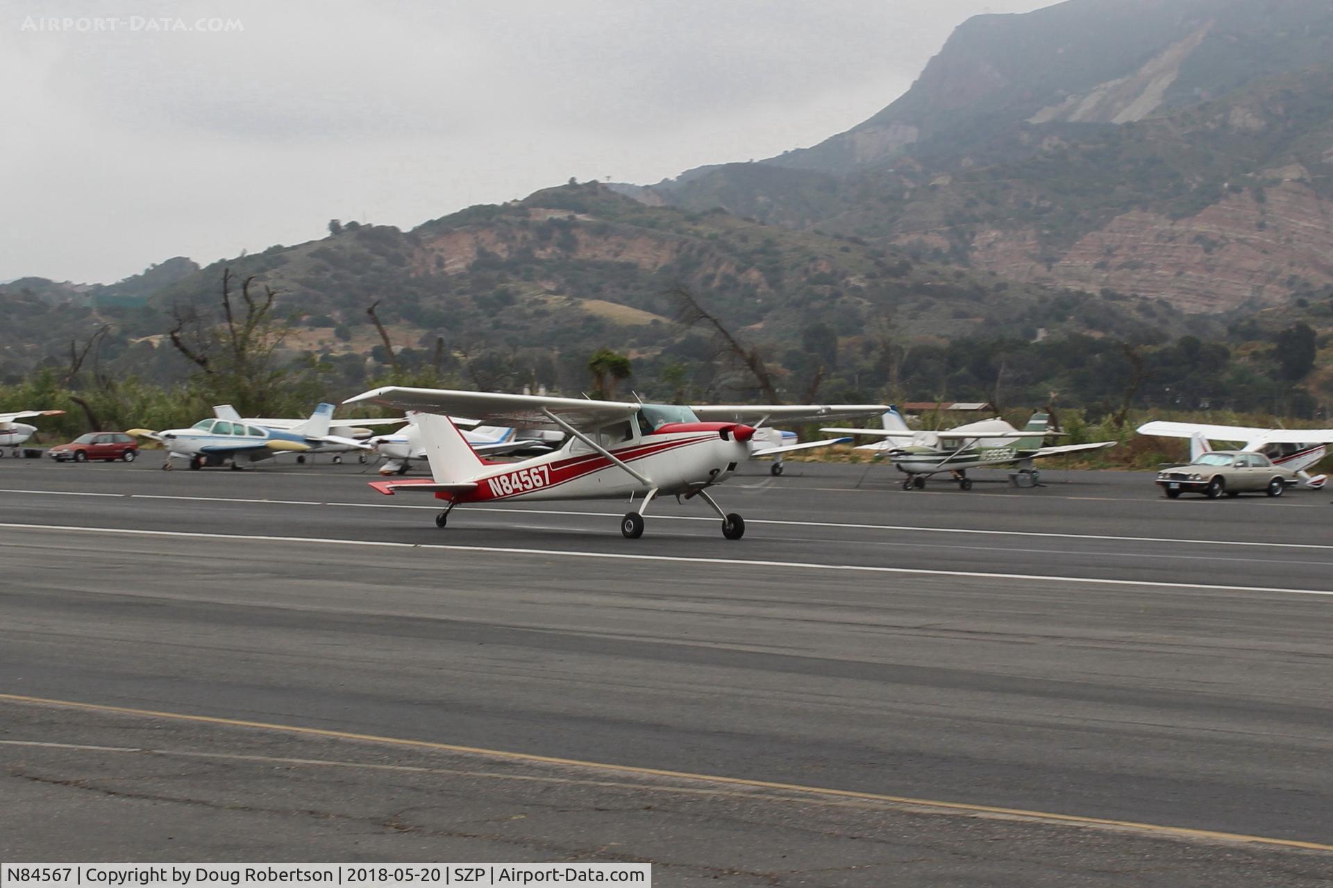 N84567, 1969 Cessna 172K Skyhawk C/N 17258525, 1969 Cessna 172K SKYHAWK, Lycoming O-320-E2D 150 Hp, landing roll Rwy 22