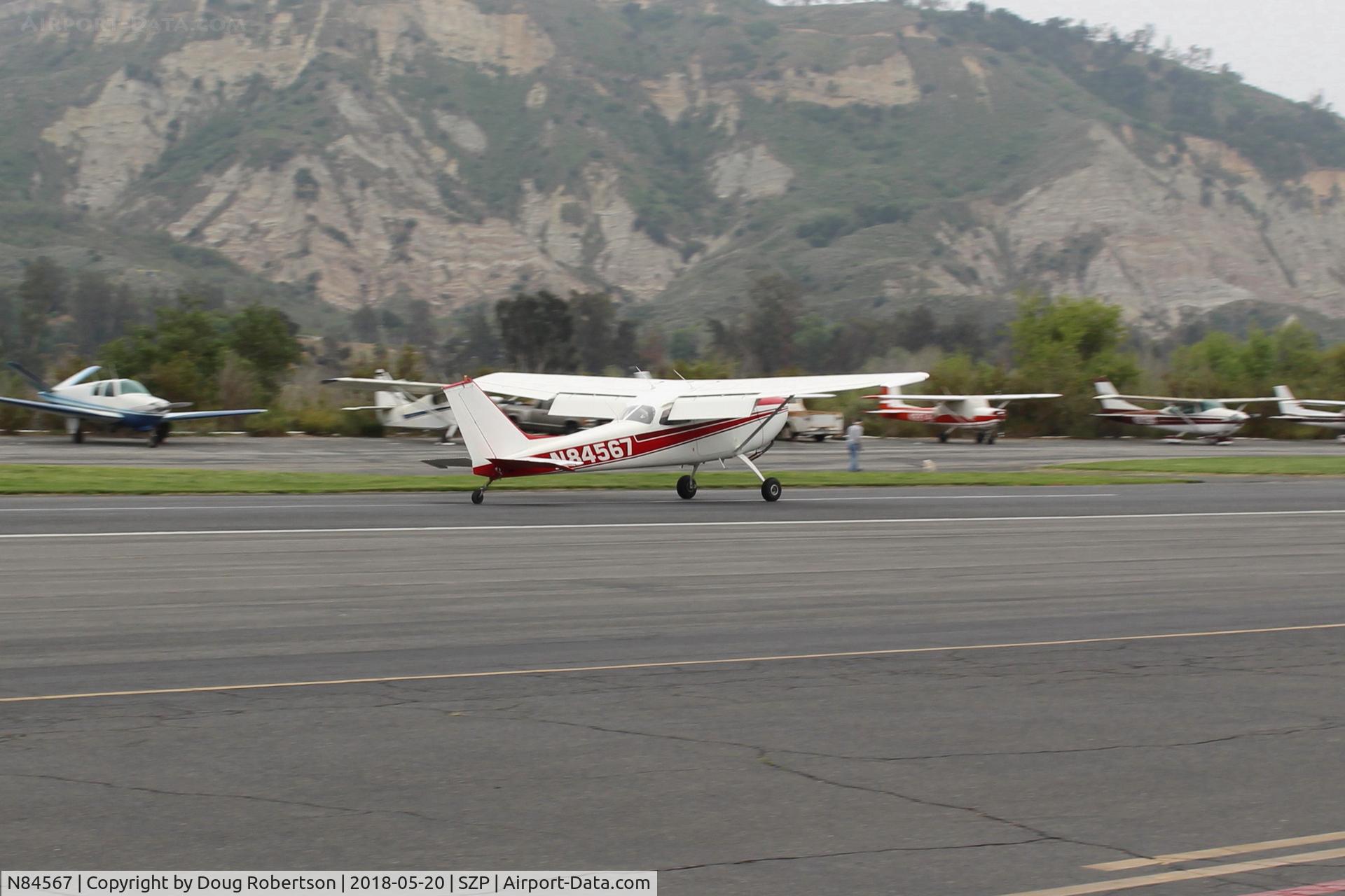 N84567, 1969 Cessna 172K Skyhawk C/N 17258525, 1969 Cessna 172K SKYHAWK, Lycoming O-320-E2D 150 Hp, landing roll Rwy 22