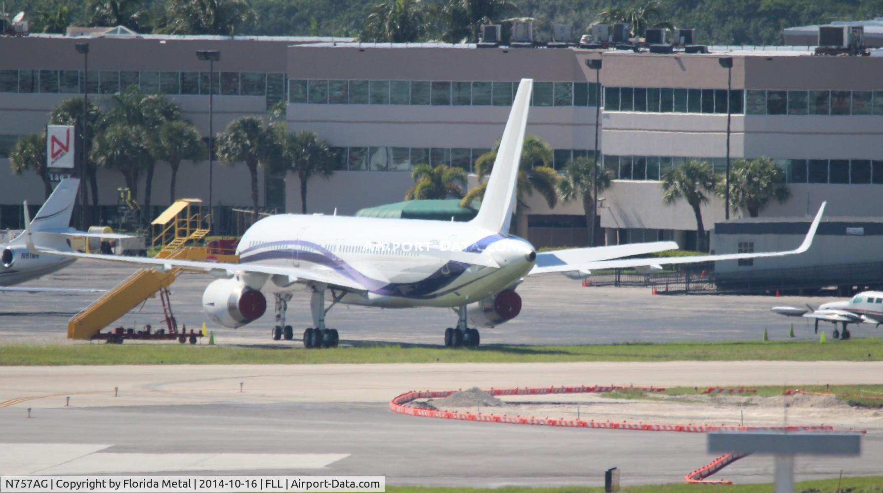 N757AG, 2000 Boeing 757-256 C/N 29306, Private 757