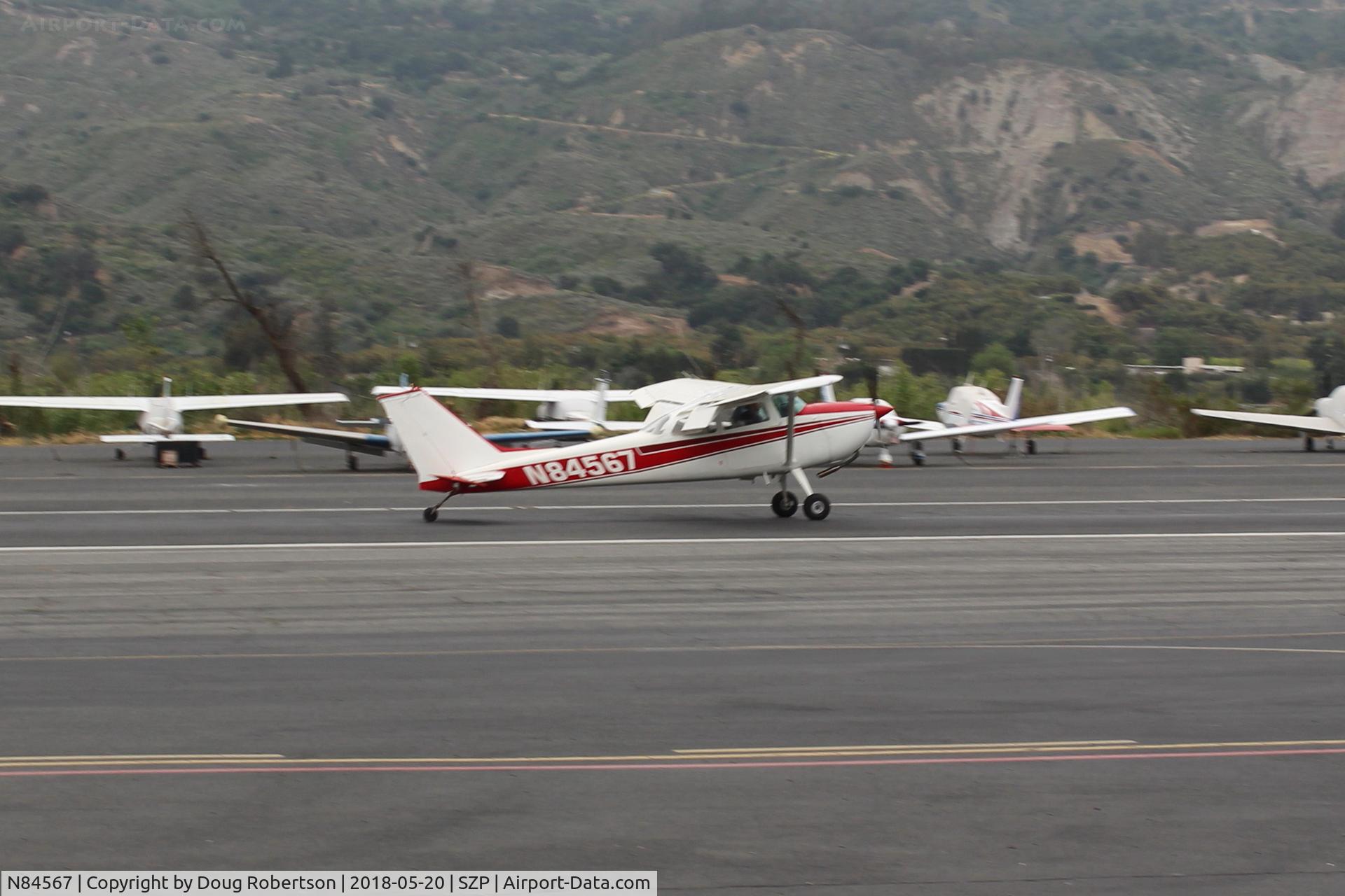 N84567, 1969 Cessna 172K Skyhawk C/N 17258525, 1969 Cessna 172K SKYHAWK, Lycoming O-320-E2D 150 Hp, another landing roll Rwy 22