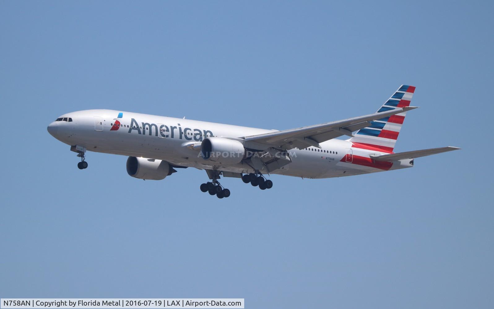 N758AN, 2001 Boeing 777-223 C/N 32637, American