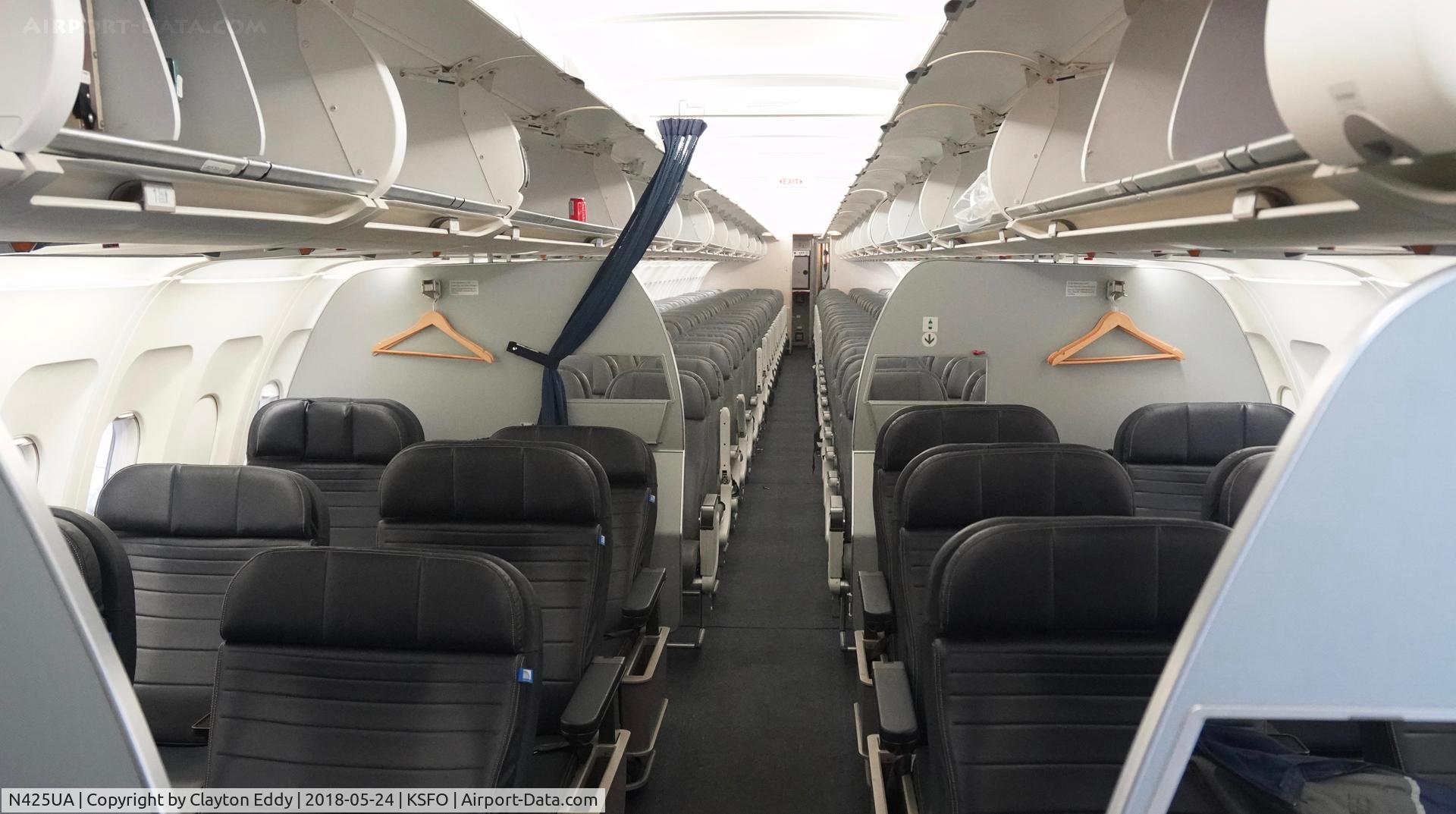 N425UA, 1995 Airbus A320-232 C/N 508, SFO 2018.