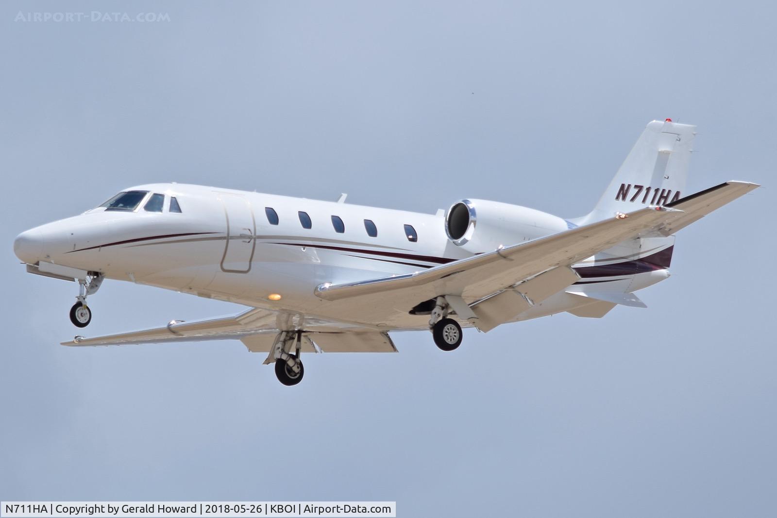 N711HA, 2006 Cessna 560XL Citation XLS C/N 560-5648, Landing RWY 28R.
