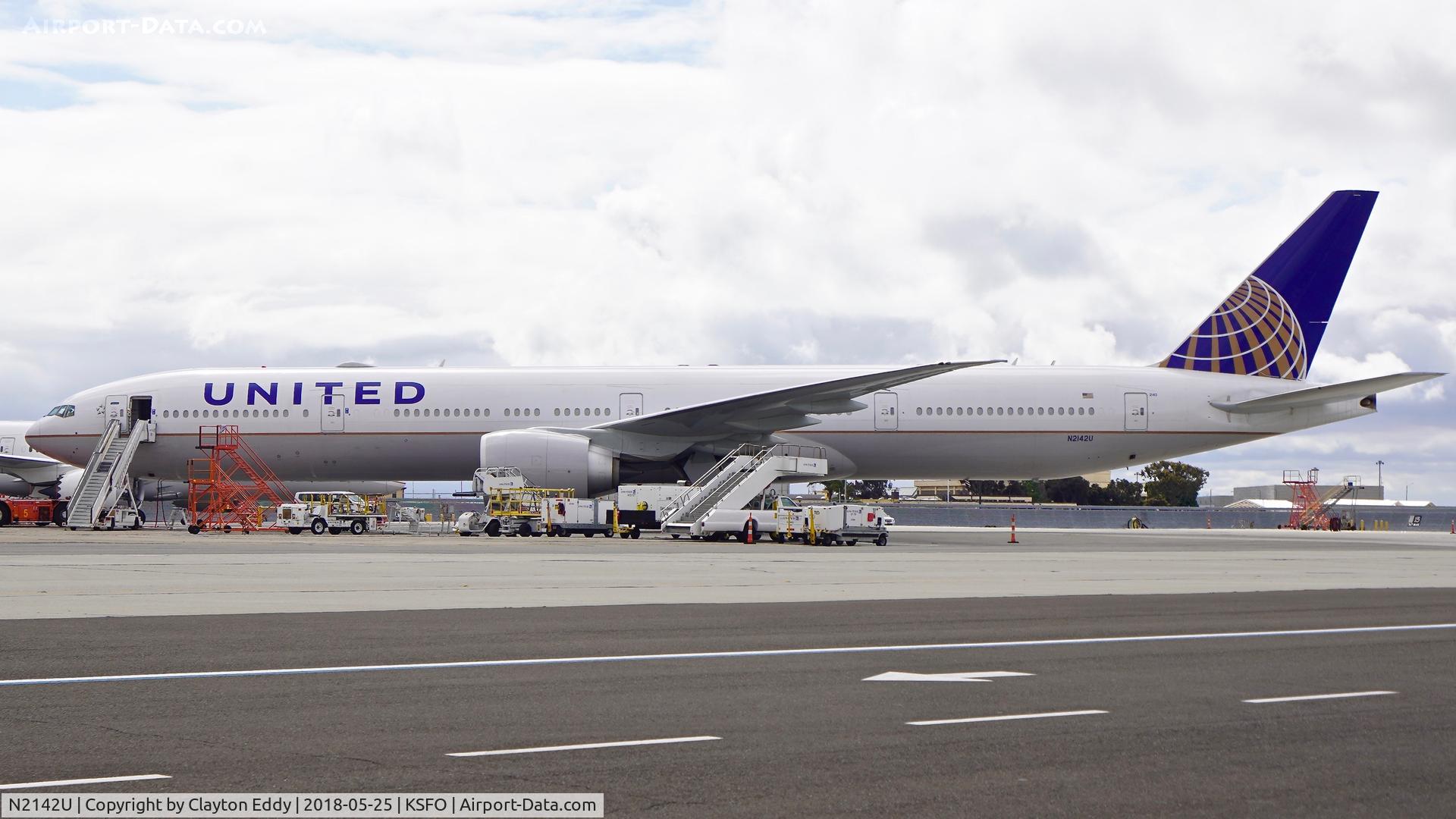 N2142U, 2017 Boeing 777-300/ER C/N 63722, SFO 2018.