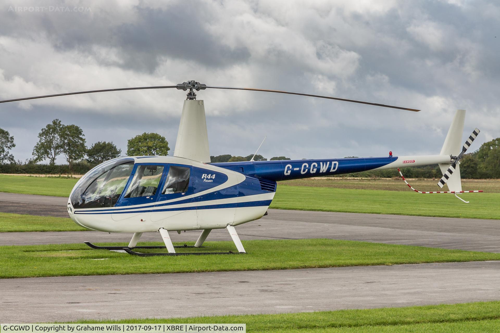 G-CGWD, 2007 Robinson R44 Raven C/N 1695, Robinson R44 G-CGWD J.Potter Breighton 17/9/17