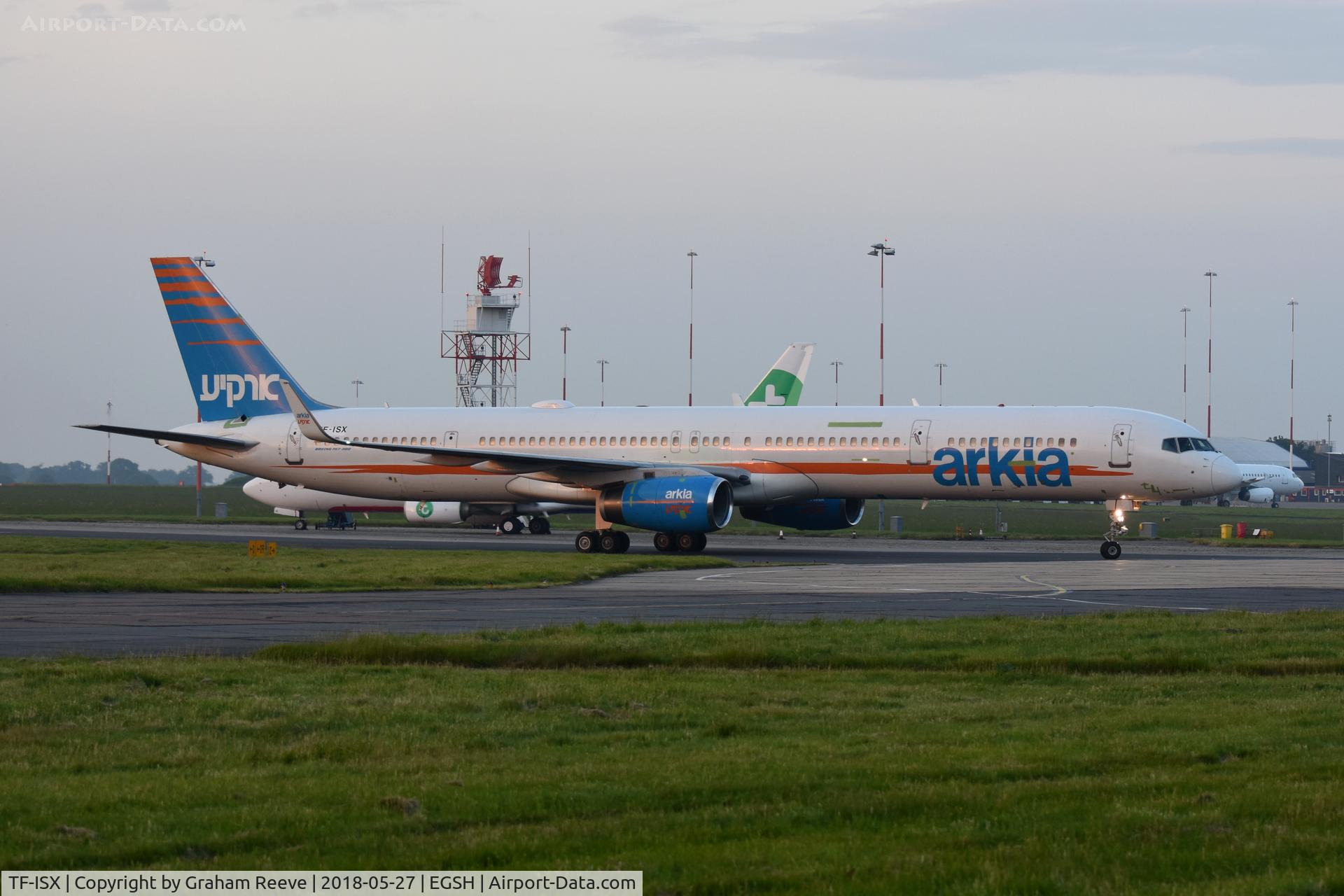 TF-ISX, 2000 Boeing 757-3E7 C/N 30179, Just landed, late evening.