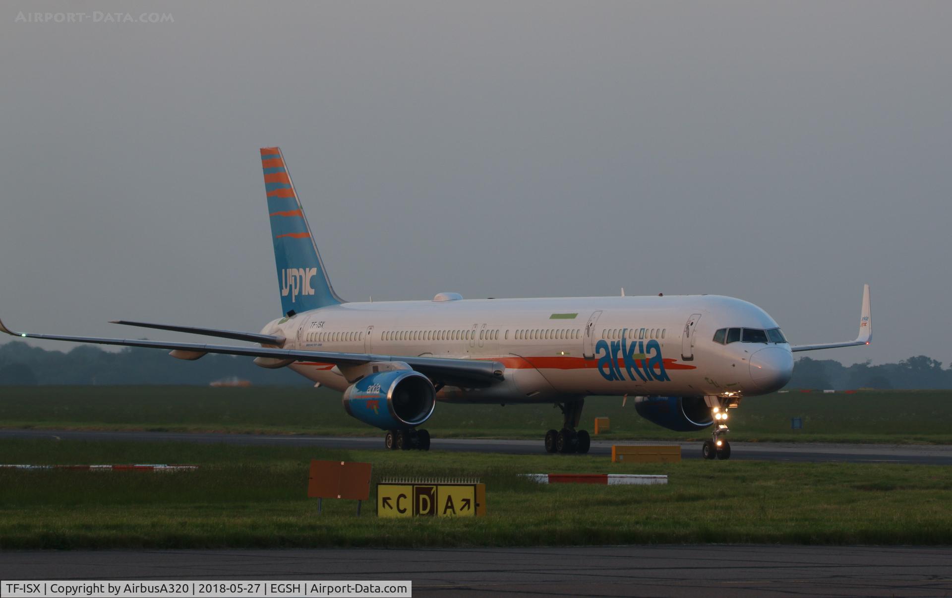TF-ISX, 2000 Boeing 757-3E7 C/N 30179, Arriving from Iceland