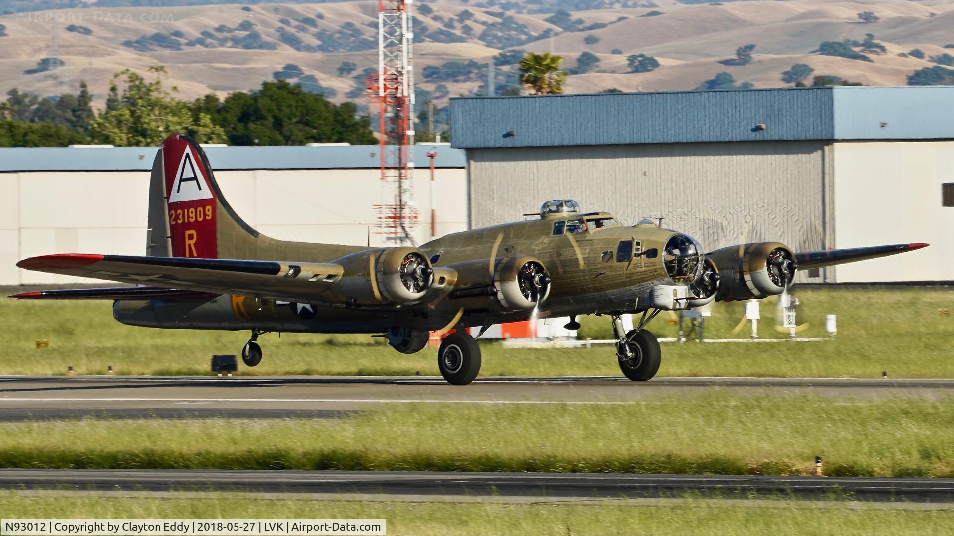 N93012, 1944 Boeing B-17G-30-BO Flying Fortress C/N 32264, Livermore Airport California 2018.