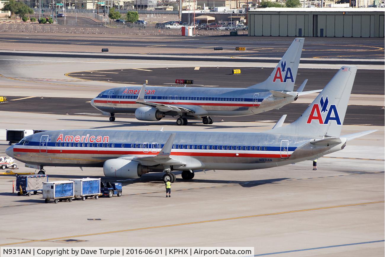 N931AN, 2000 Boeing 737-823 C/N 30079, A twofer.