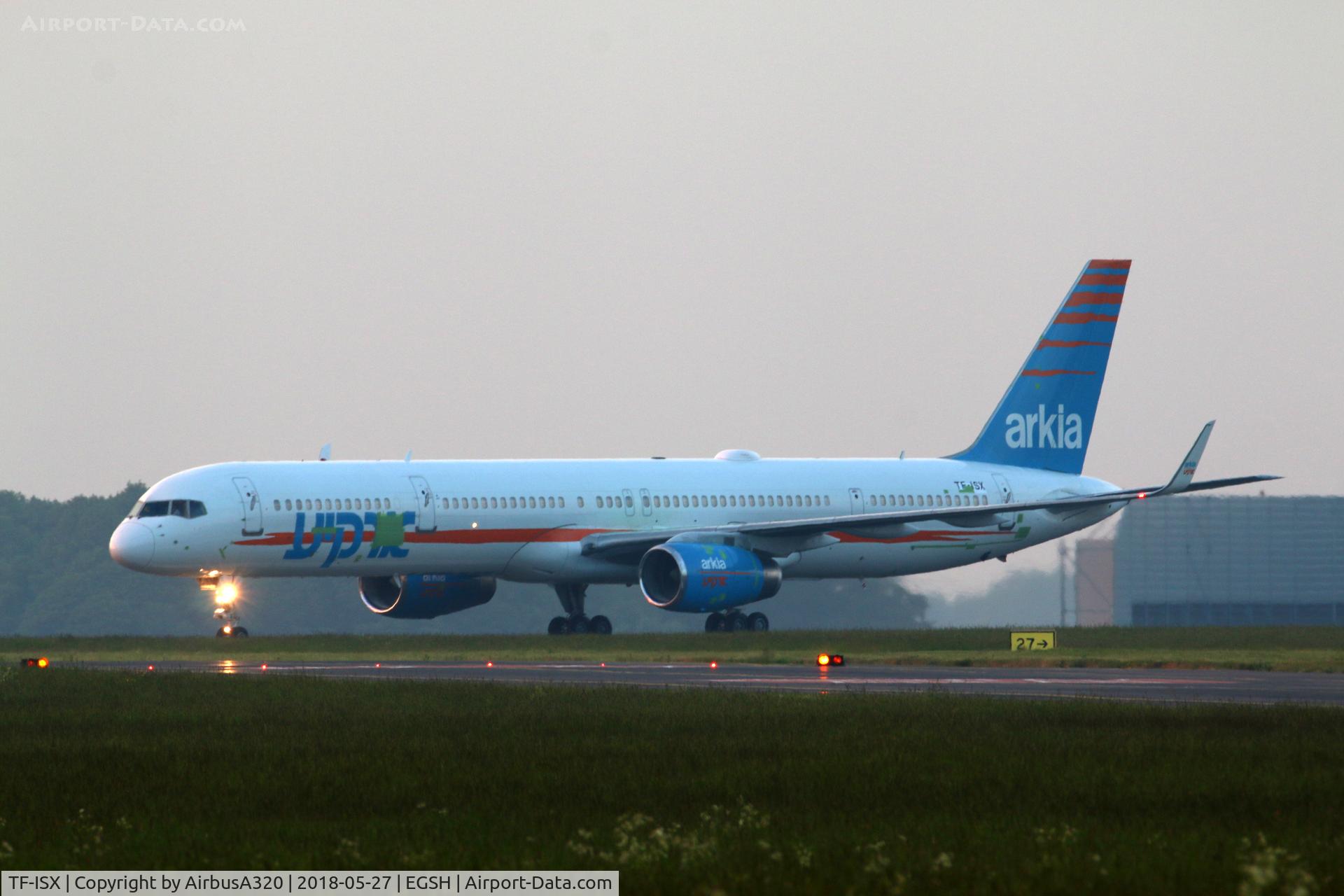 TF-ISX, 2000 Boeing 757-3E7 C/N 30179, Arriving from Iceland