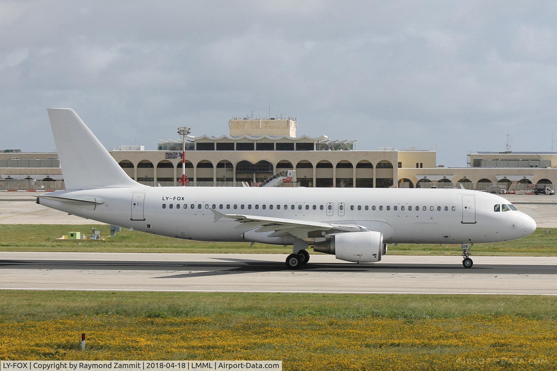 LY-FOX, 1999 Airbus A320-214 C/N 1087, A320 LY-FOX Getjets