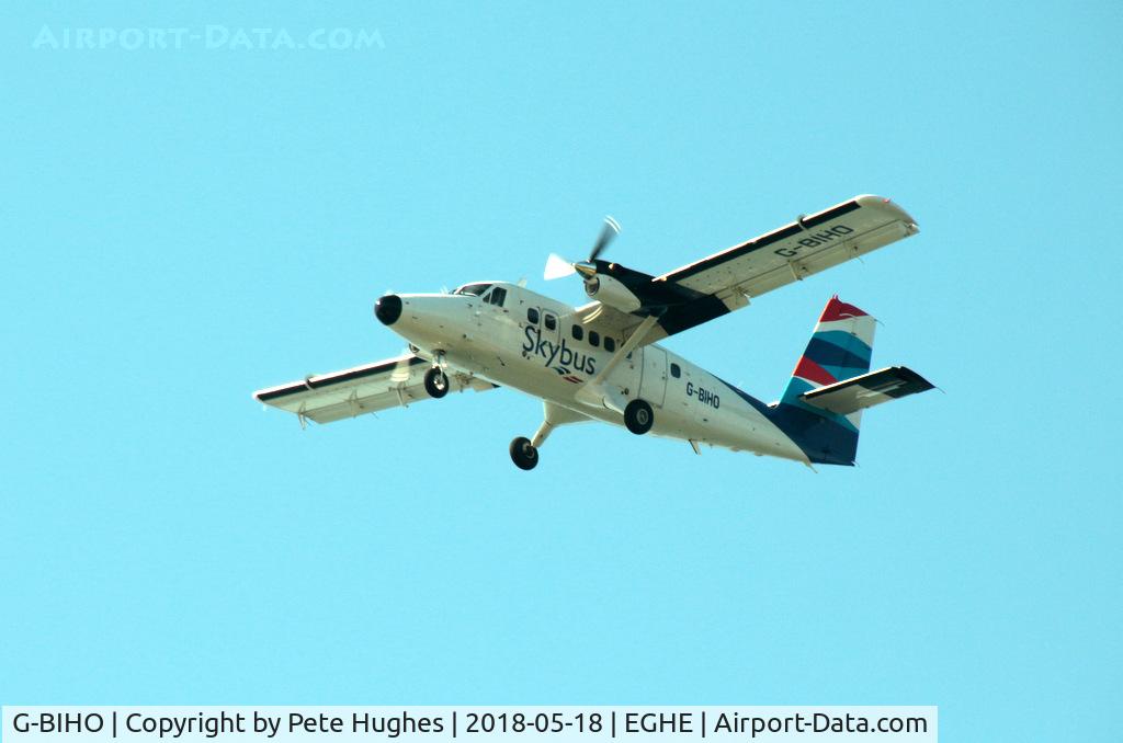 G-BIHO, 1981 De Havilland Canada DHC-6-310 Twin Otter C/N 738, G-BIHO Twin Otter, Isles of Scilly Skybus in the latest colourscheme arriving in Scilly.