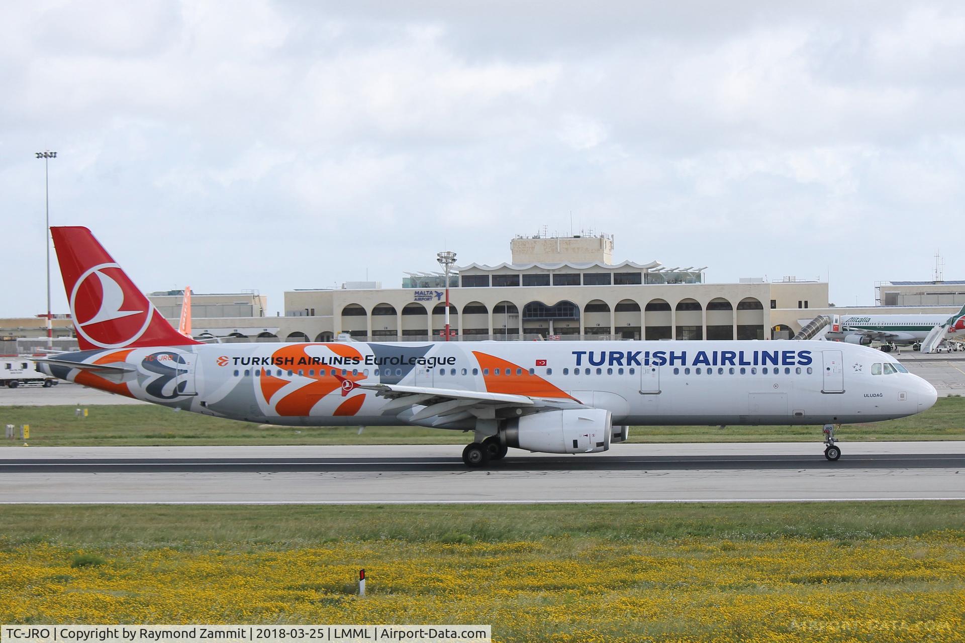 TC-JRO, 2011 Airbus A321-231 C/N 4682, A321 TC-JRO in Turkish Airlines sprcial scheme for UEFA Europa League.