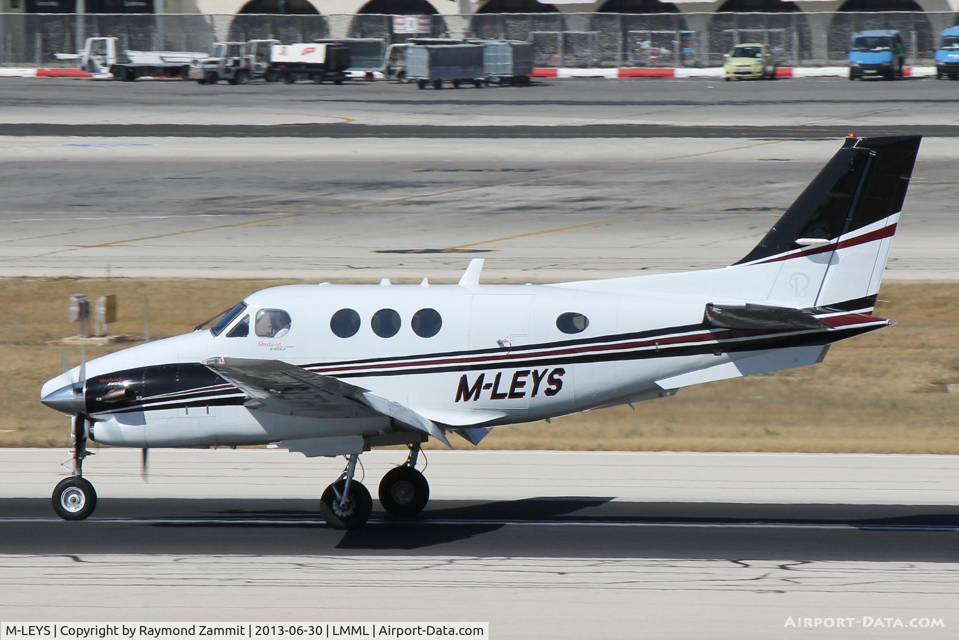 M-LEYS, Beechcraft C90GT King Air C/N LJ-1804, Beechcraft C90GT Kingair M-LEYS