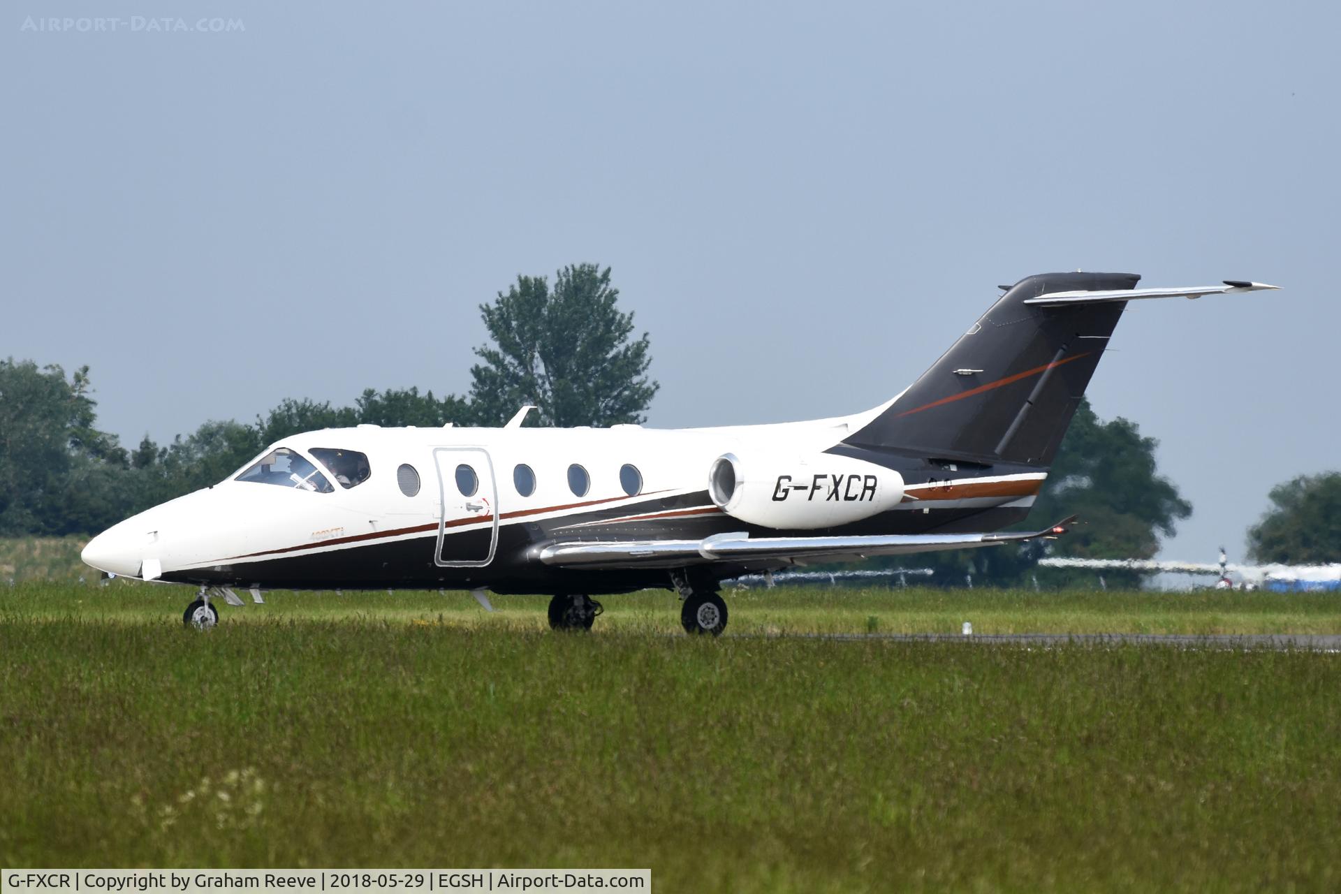 G-FXCR, 2005 Raytheon Beechjet 400A/Nextant N400XT C/N RK-423, Departing from Norwich.