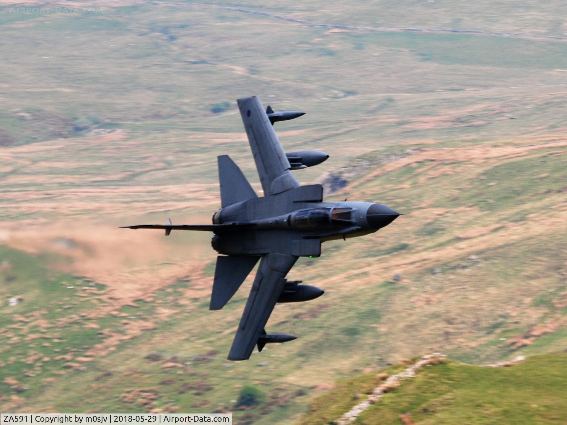 ZA591, 1982 Panavia Tornado GR.4 C/N 104/BS034/3055, Taken from Cad West in the Loop
