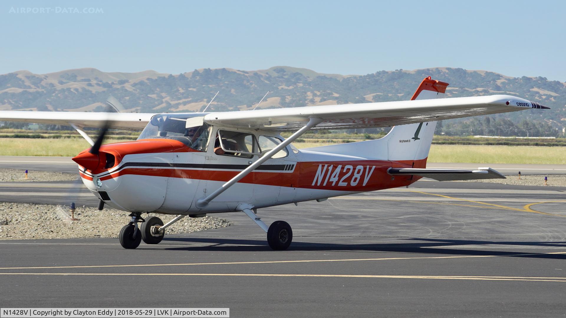 N1428V, 1975 Cessna 172M C/N 17264687, Livermore Airport California 2018.
