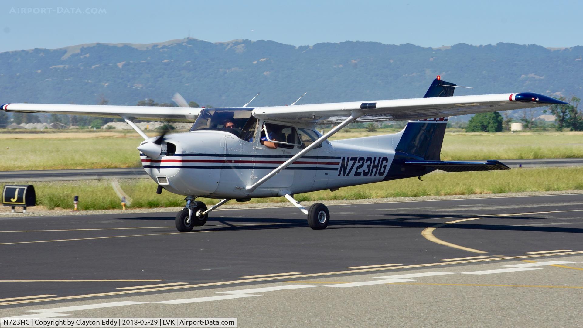 N723HG, 1998 Cessna 172R C/N 17280408, Livermore Airport California 2018.