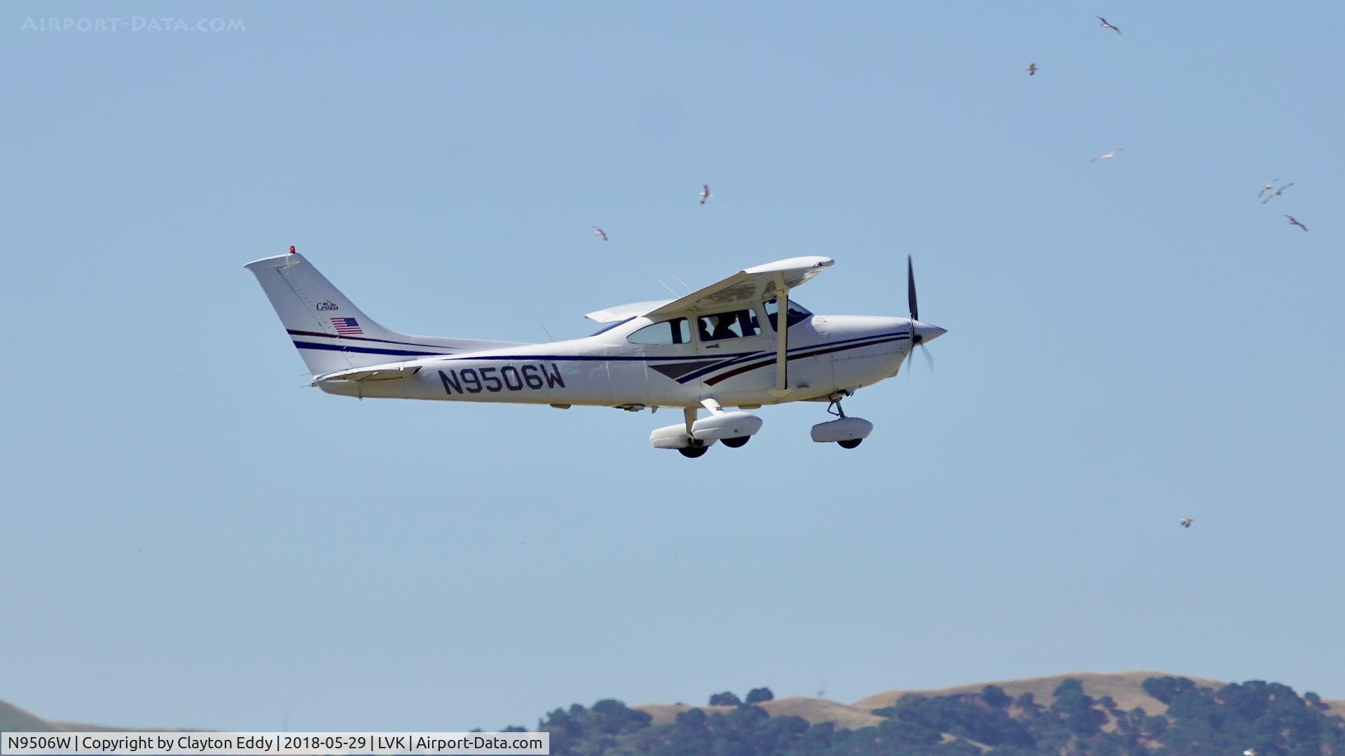 N9506W, 1997 Cessna 182S Skylane C/N 18280110, Livermore Airport California 2018.