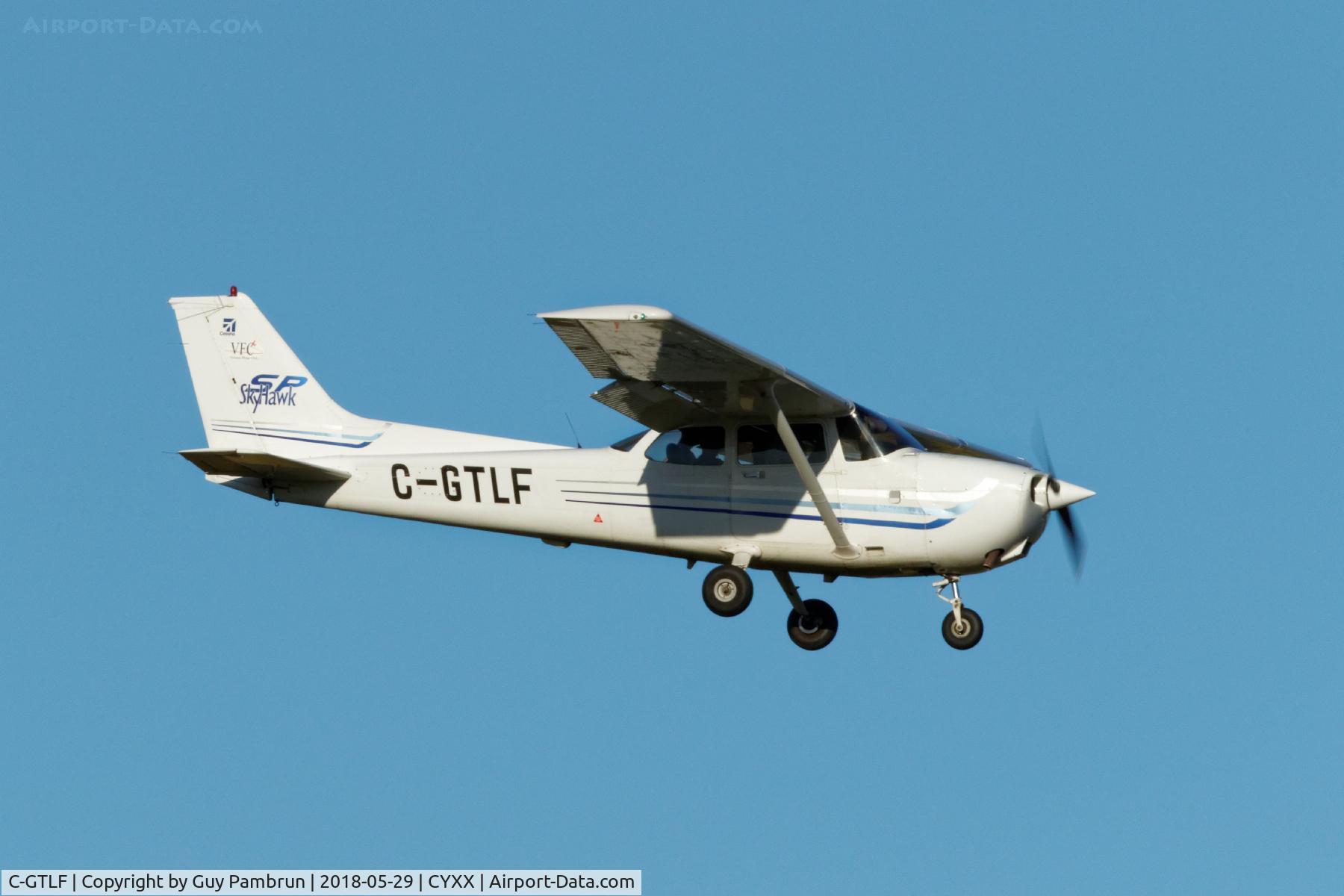 C-GTLF, 2003 Cessna 172S C/N 172S9423, Landing
