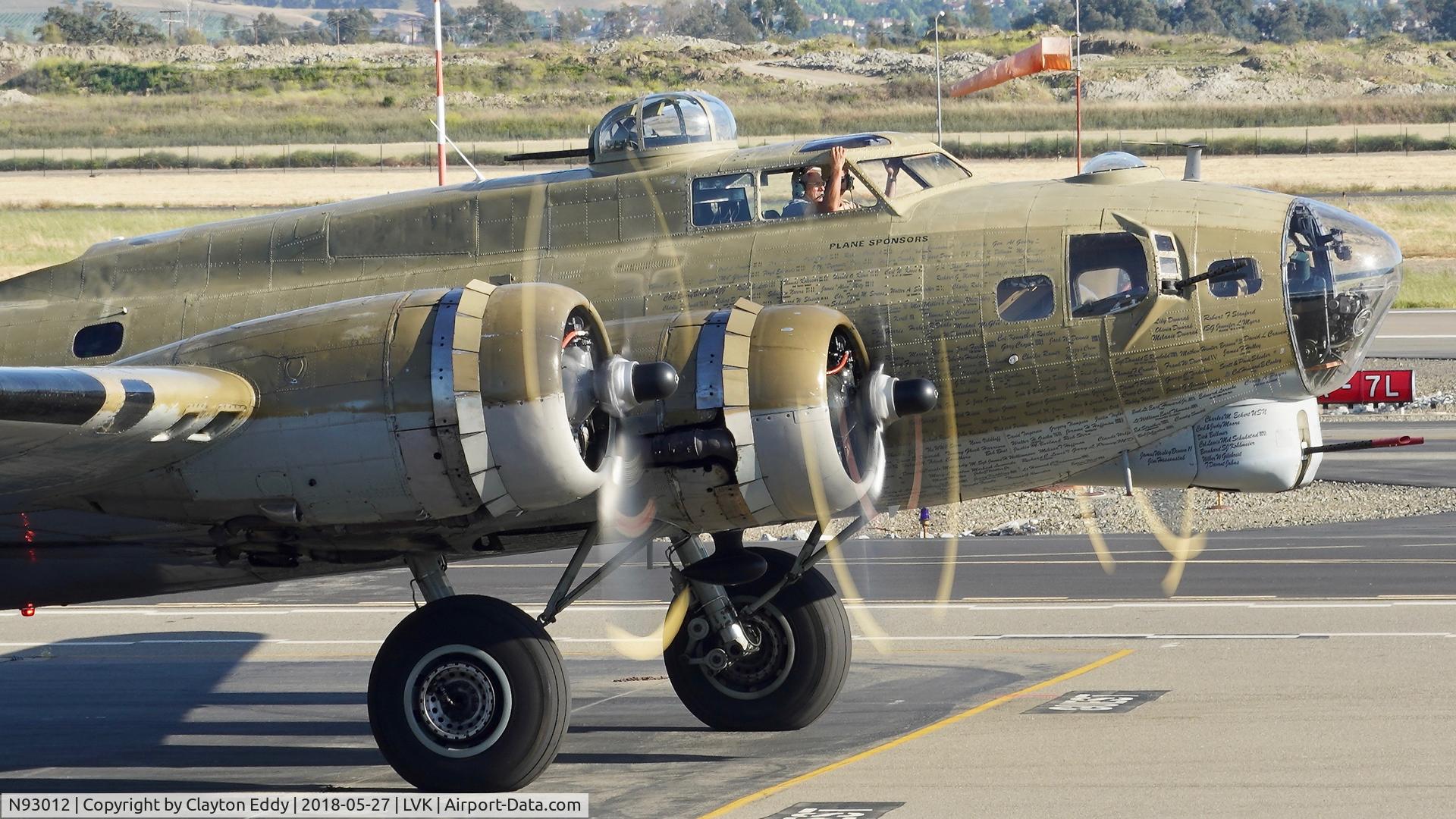 N93012, 1944 Boeing B-17G-30-BO Flying Fortress C/N 32264, Livermore Airport California 2018.
