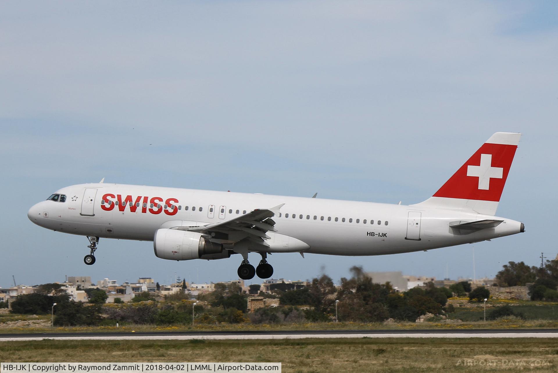 HB-IJK, 1996 Airbus A320-214 C/N 596, A320 HB-IJK Swiss