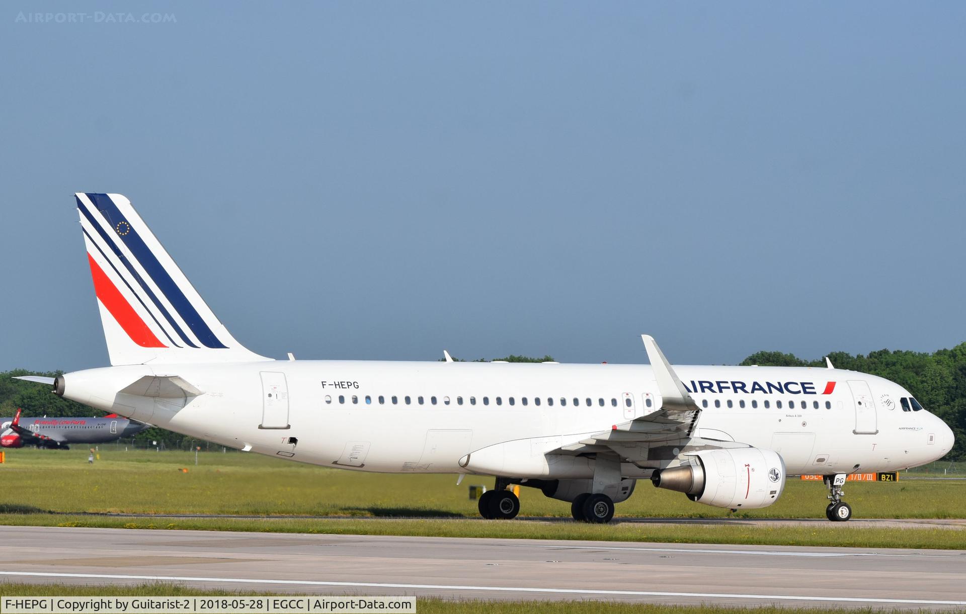 F-HEPG, 2013 Airbus A320-214 C/N 5802, At Manchester